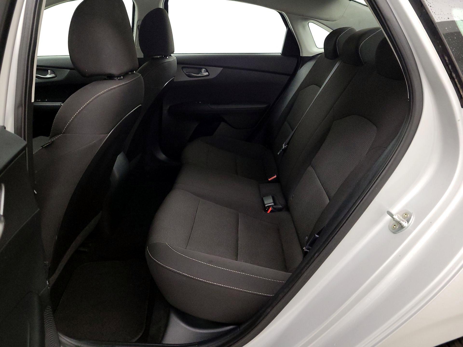 Thumbnail: 2020 Kia Forte - 19