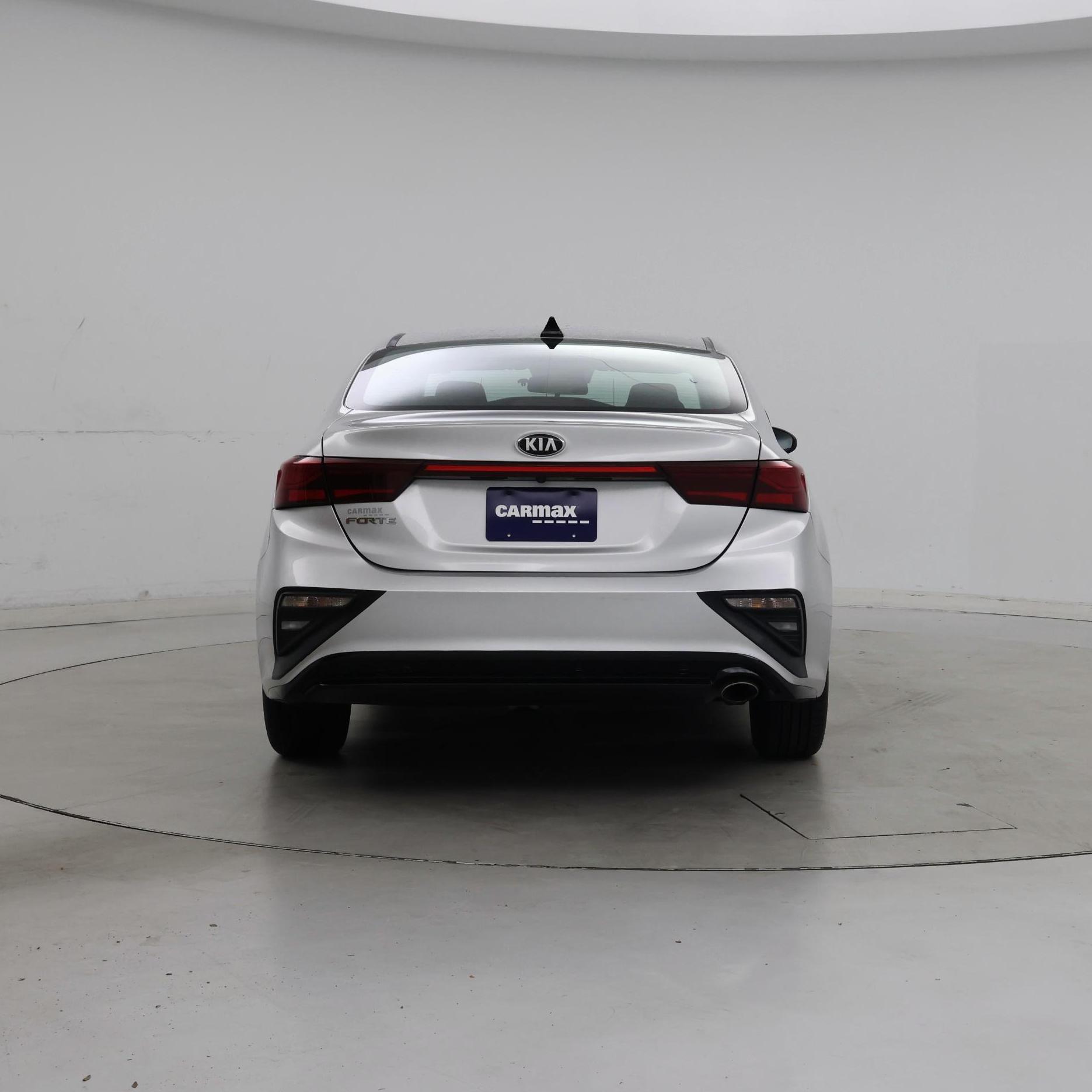 Thumbnail: 2020 Kia Forte - 6