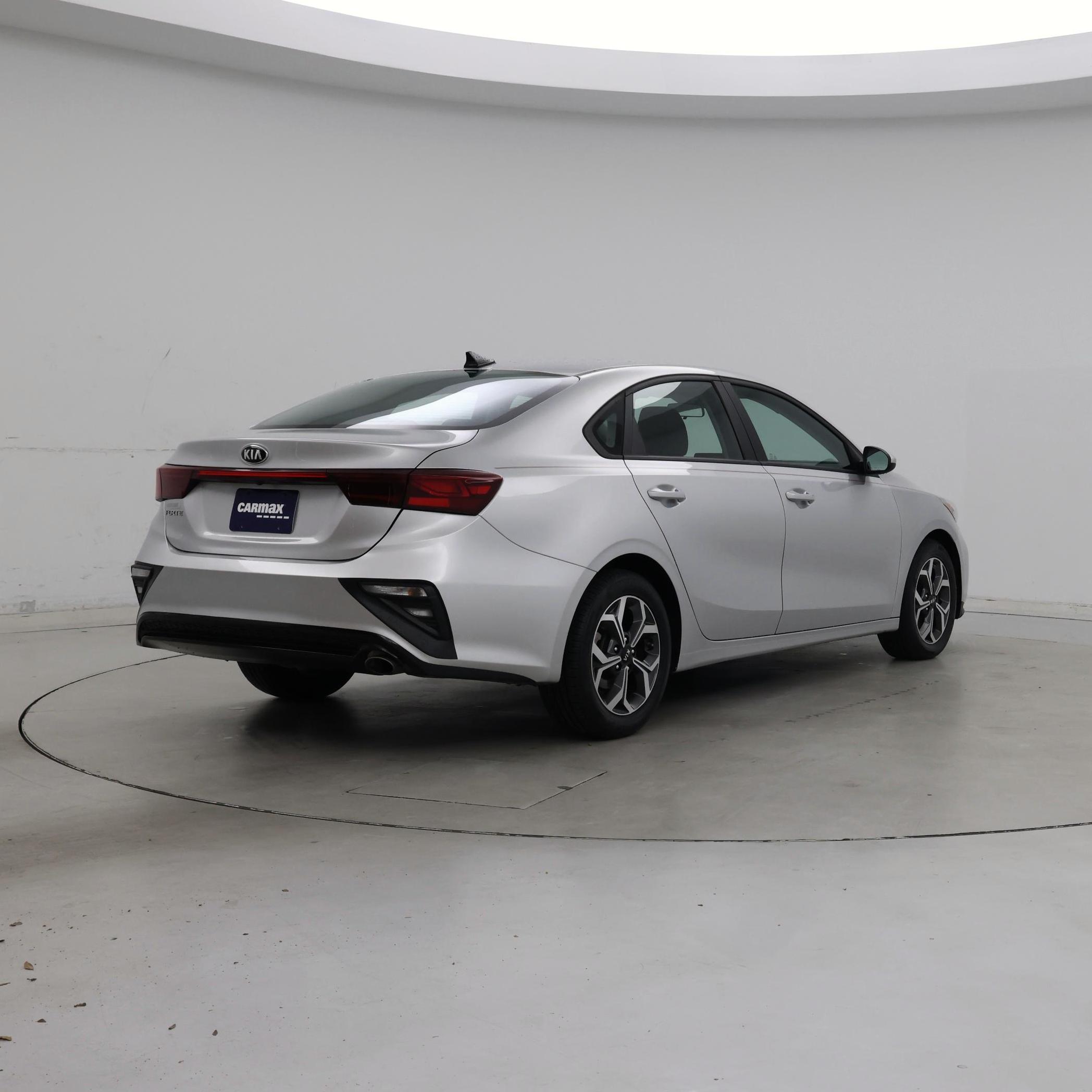 Thumbnail: 2020 Kia Forte - 8