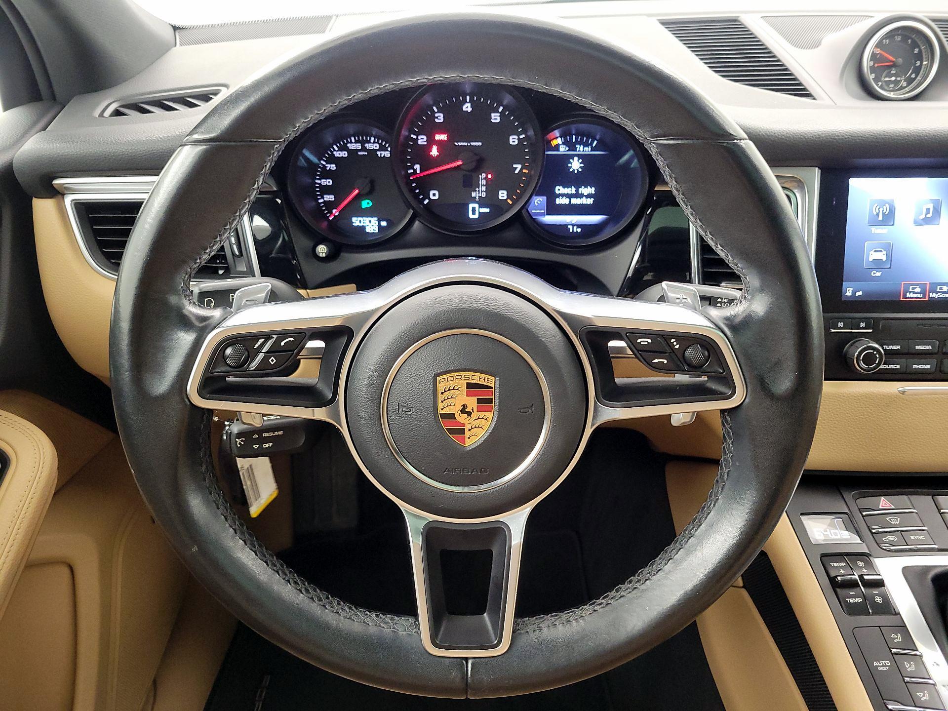 Thumbnail: 2017 Porsche Macan - 10