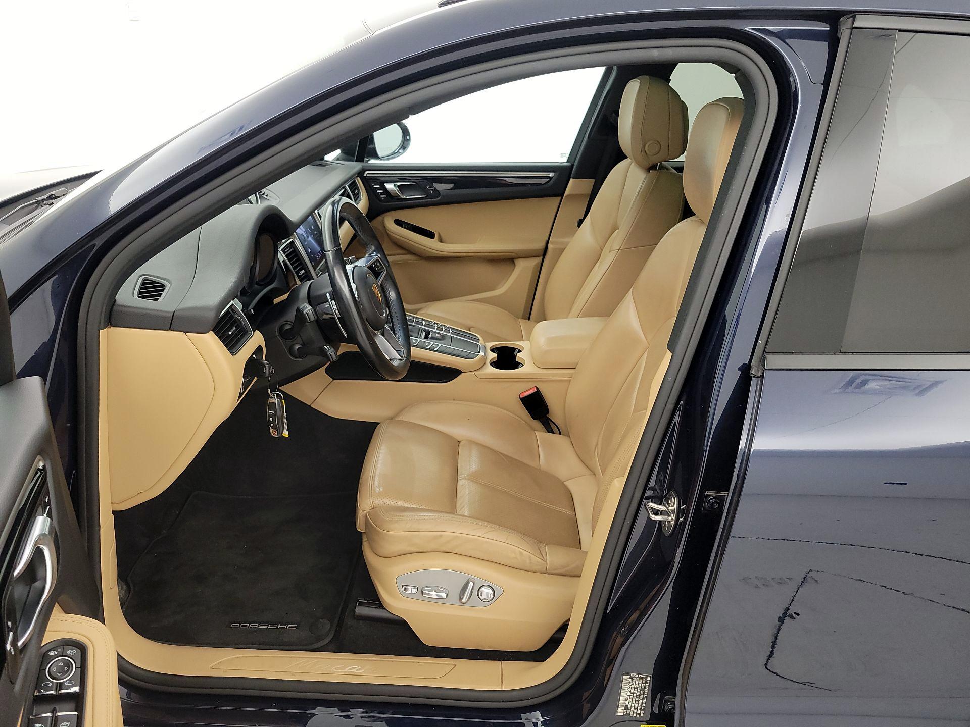 Thumbnail: 2017 Porsche Macan - 11