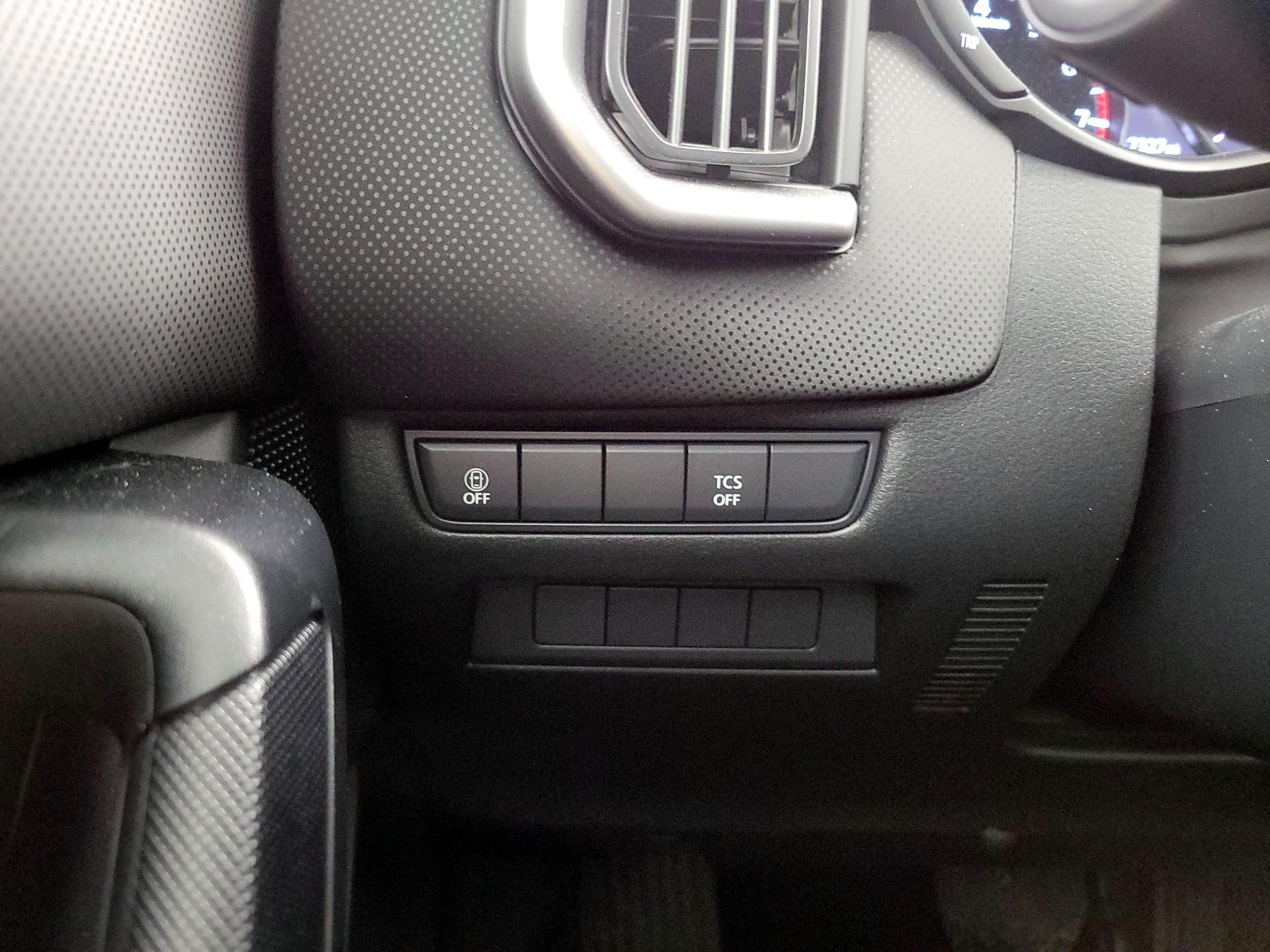 Thumbnail: 2025 Mazda CX-50 - 13