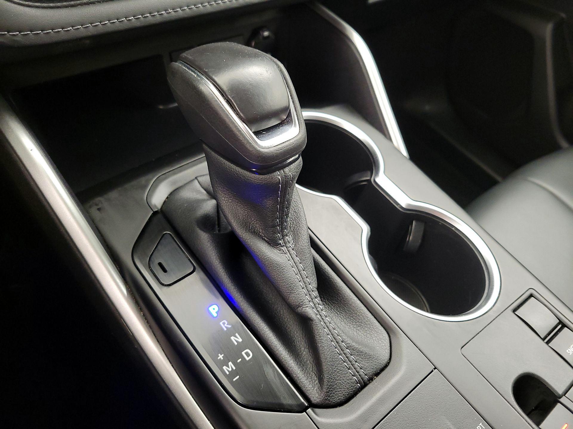 Thumbnail: 2024 Toyota Highlander - 18