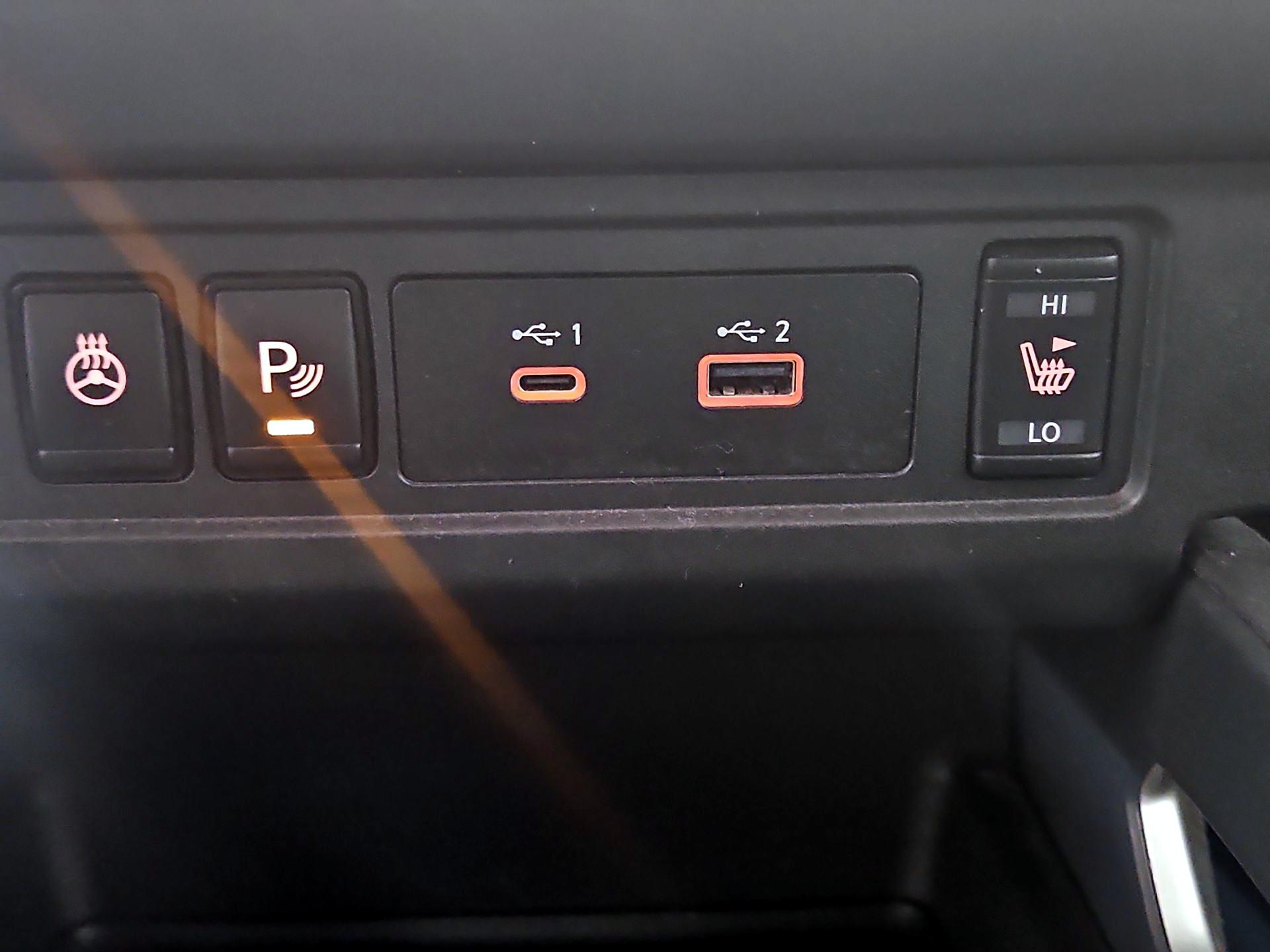 Thumbnail: 2022 Nissan Frontier - 18