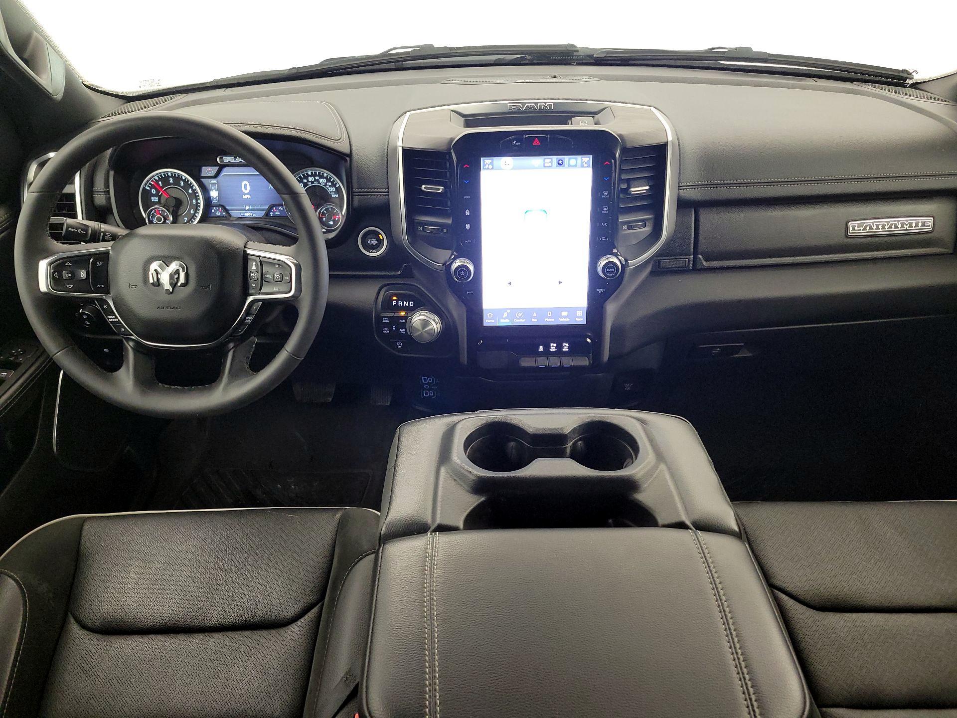 Thumbnail: 2025 RAM 1500 - 9