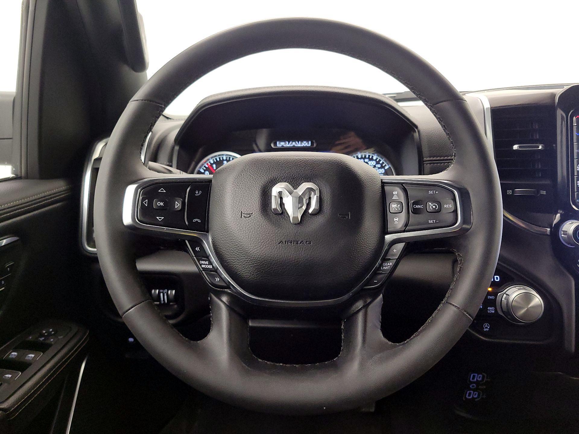 Thumbnail: 2025 RAM 1500 - 10