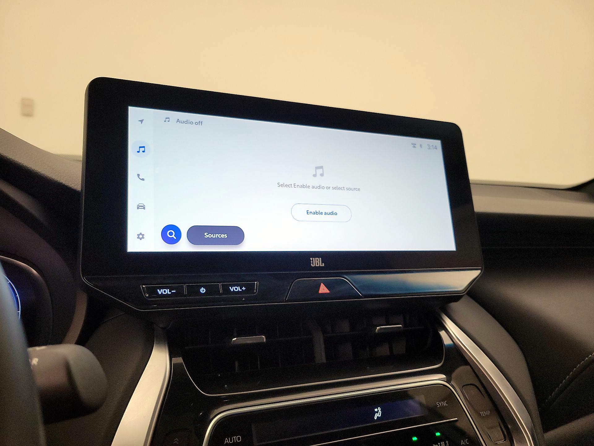 Thumbnail: 2024 Toyota Venza - 15