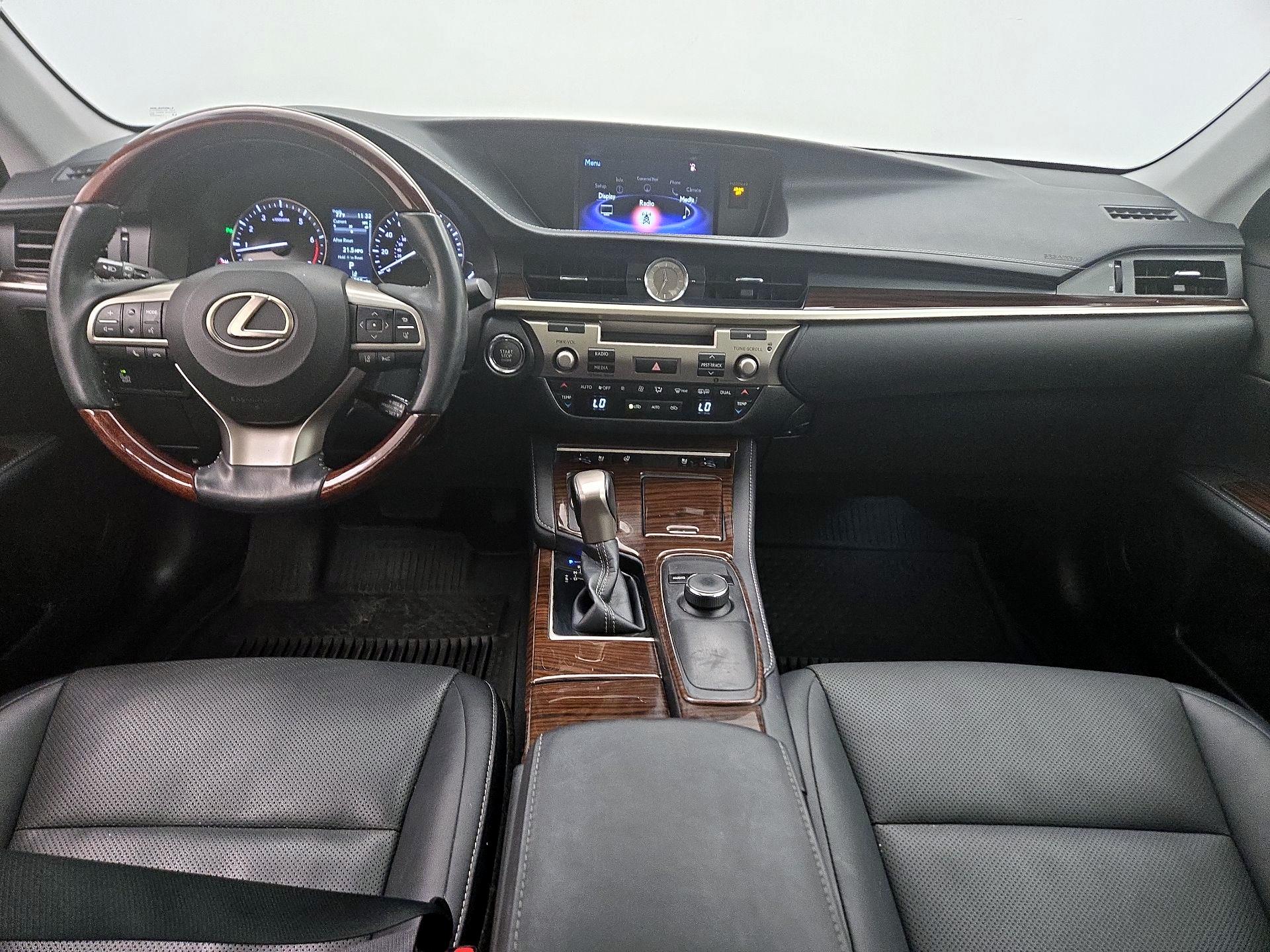 Thumbnail: 2018 Lexus ES - 9