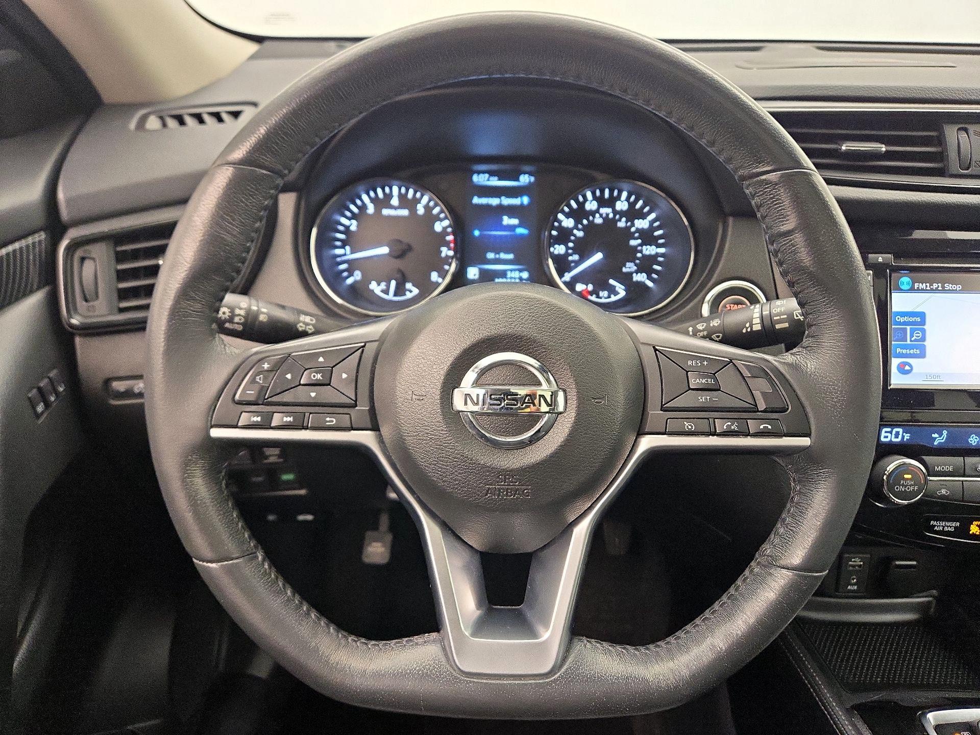 Thumbnail: 2017 Nissan Rogue - 10