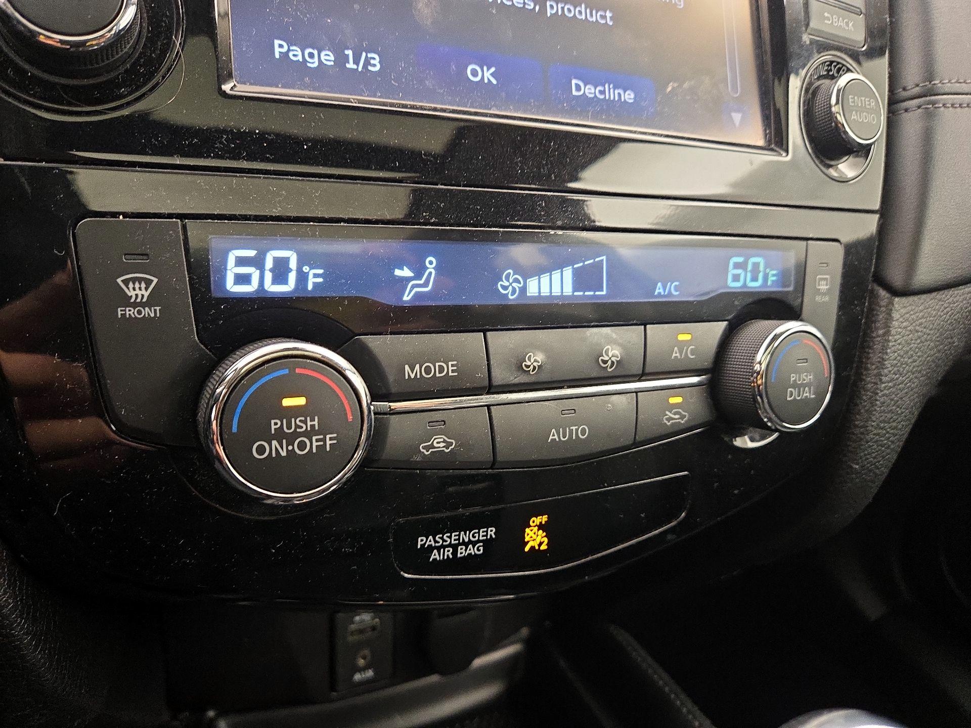 Thumbnail: 2017 Nissan Rogue - 17