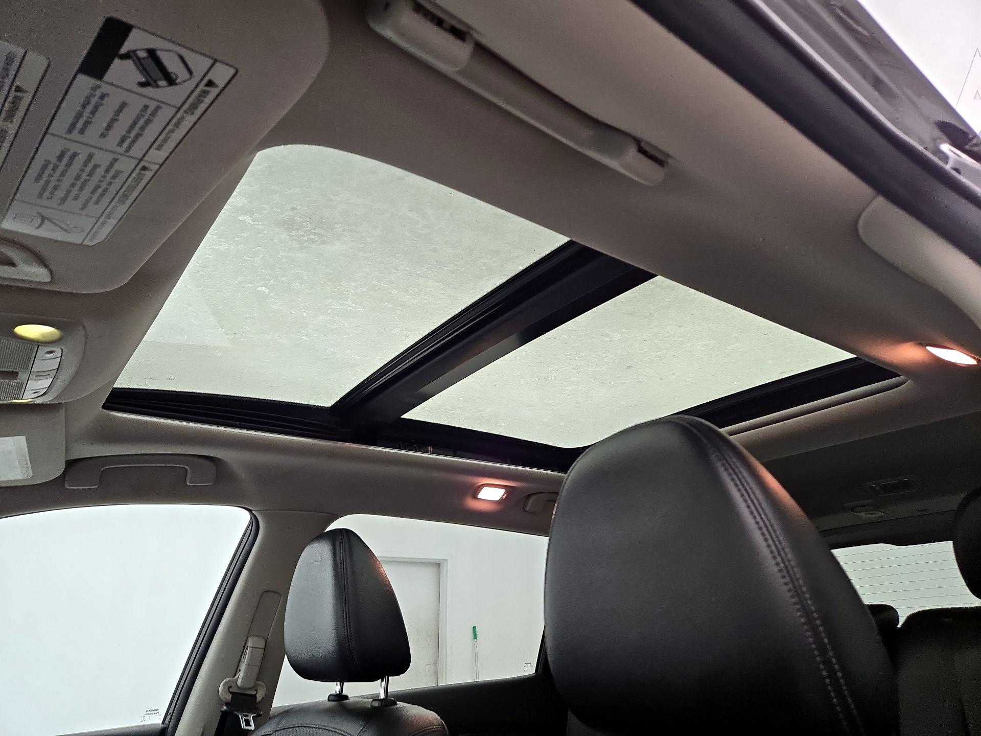 Thumbnail: 2017 Nissan Rogue - 20