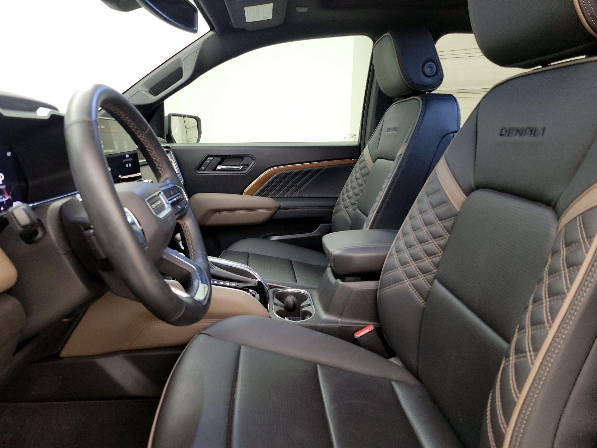 Thumbnail: 2023 GMC Canyon - 11