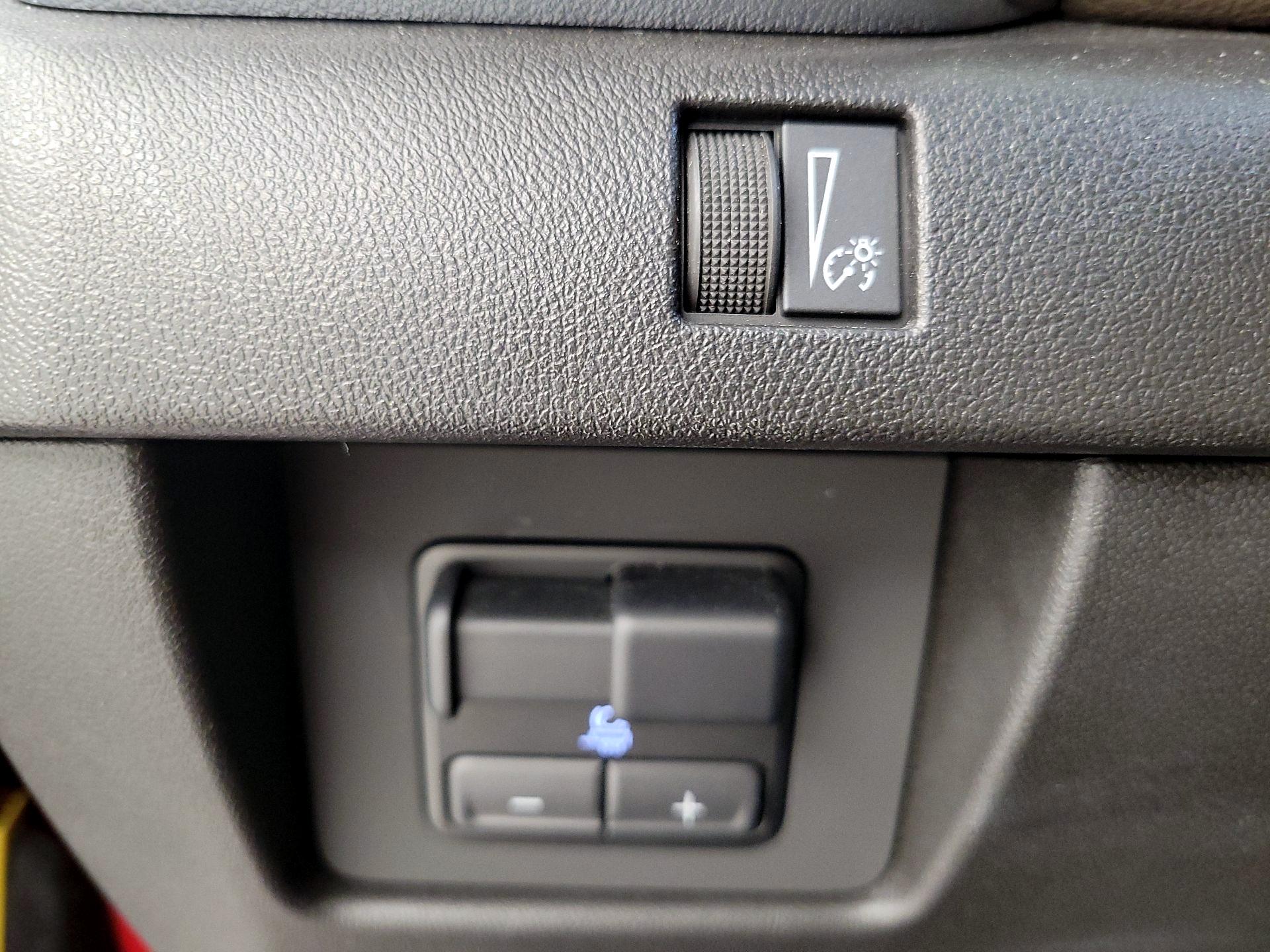 Thumbnail: 2023 GMC Canyon - 13