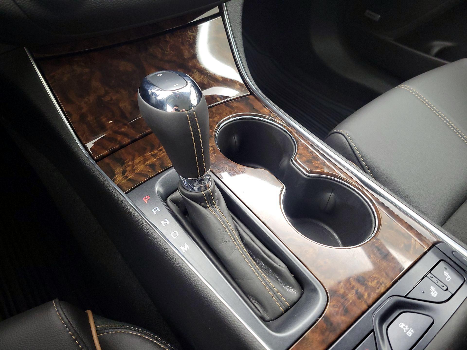 Thumbnail: 2015 Chevrolet Impala - 17