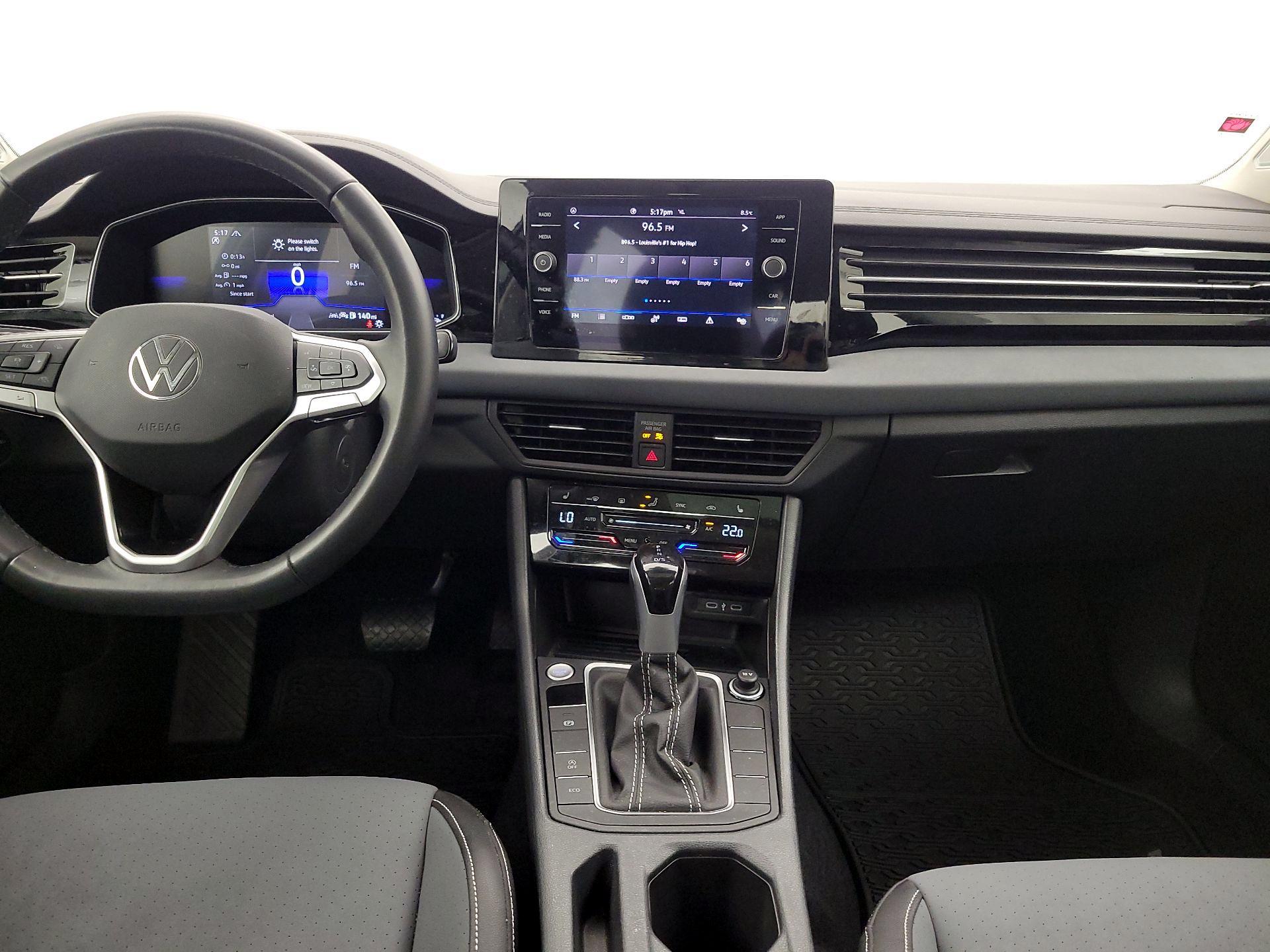 Thumbnail: 2025 Volkswagen Jetta - 9