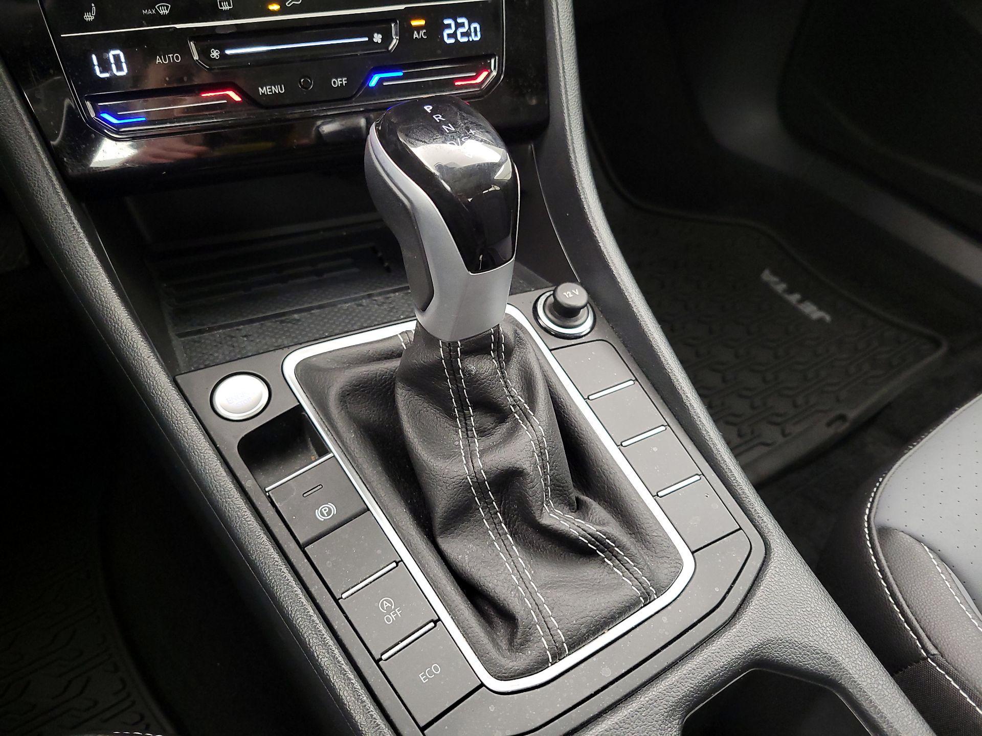 Thumbnail: 2025 Volkswagen Jetta - 17