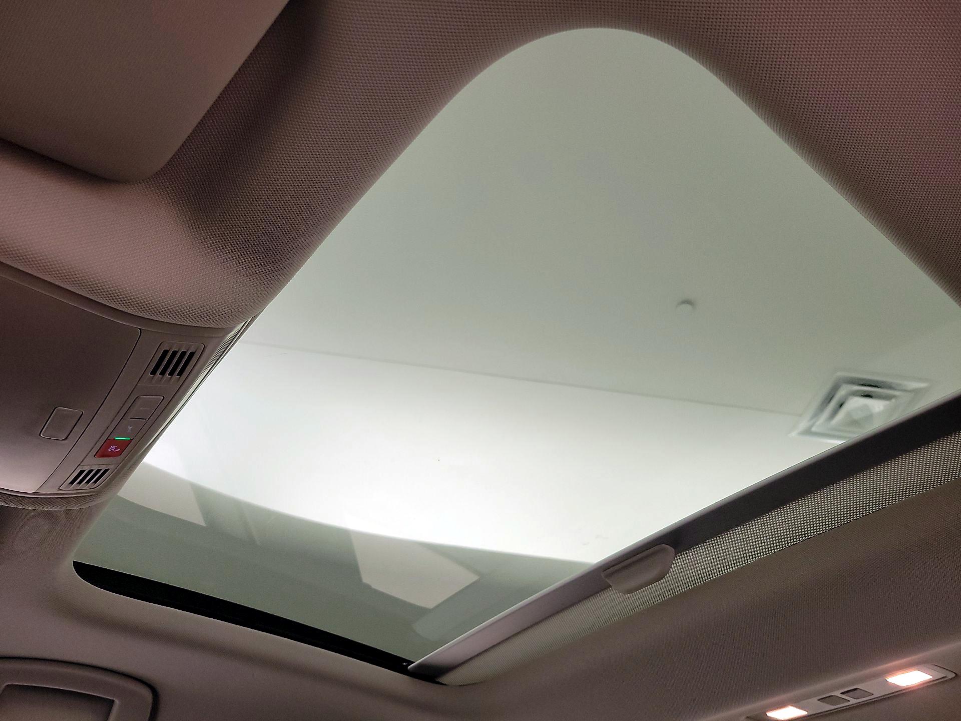 Thumbnail: 2025 Volkswagen Jetta - 18