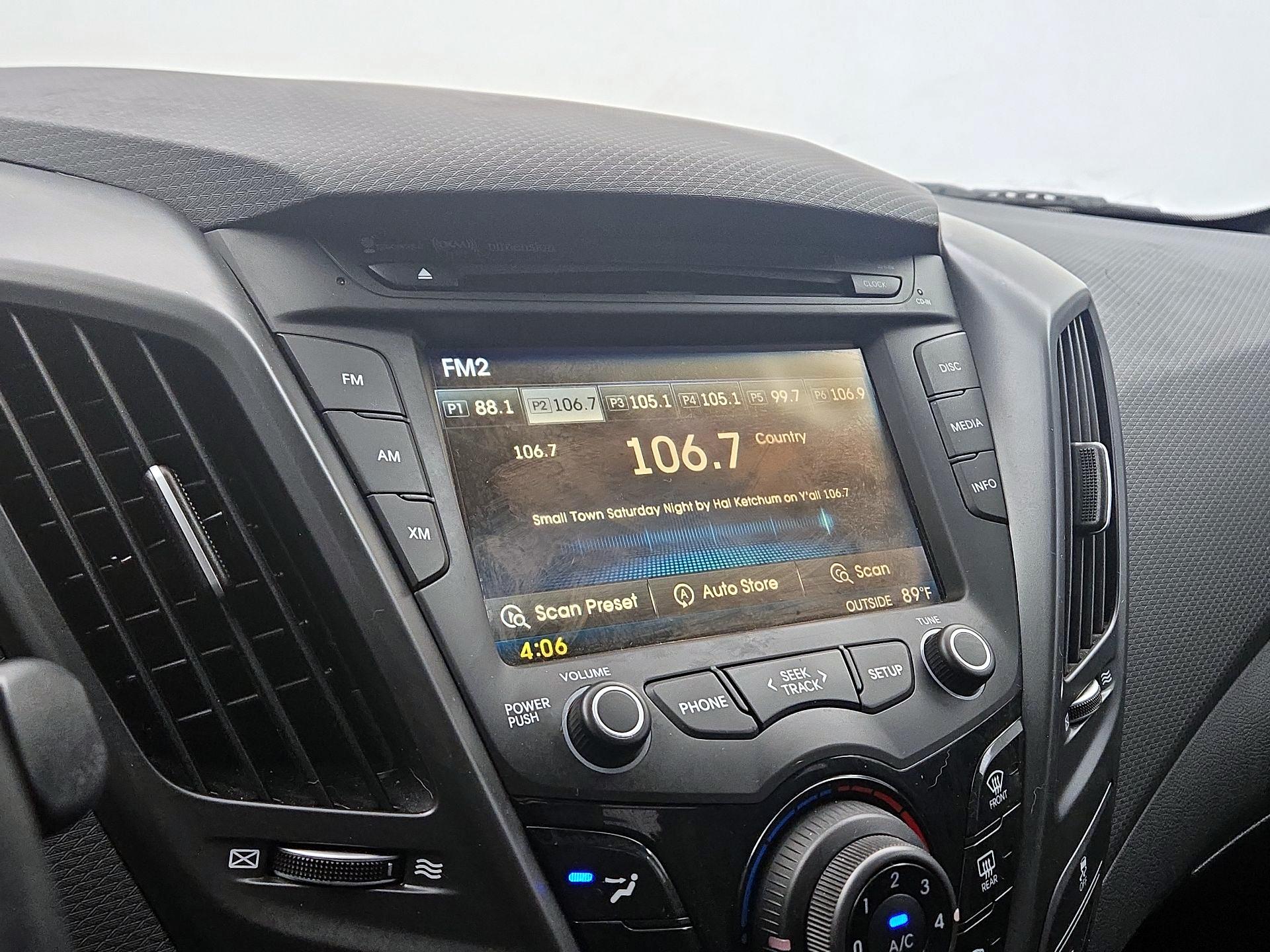Thumbnail: 2016 Hyundai Veloster - 15