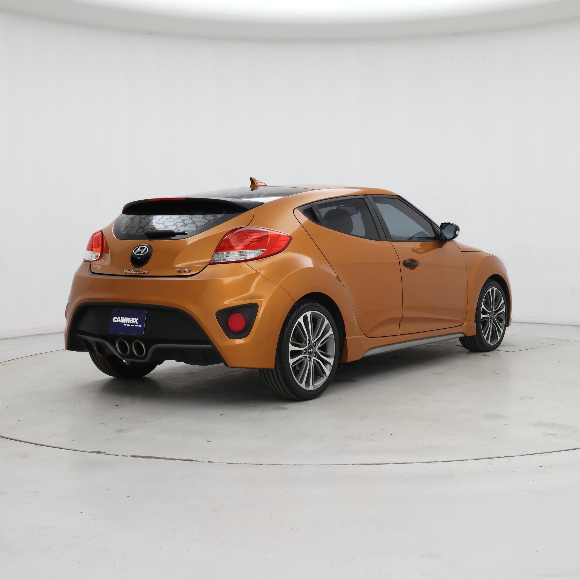 Thumbnail: 2016 Hyundai Veloster - 8