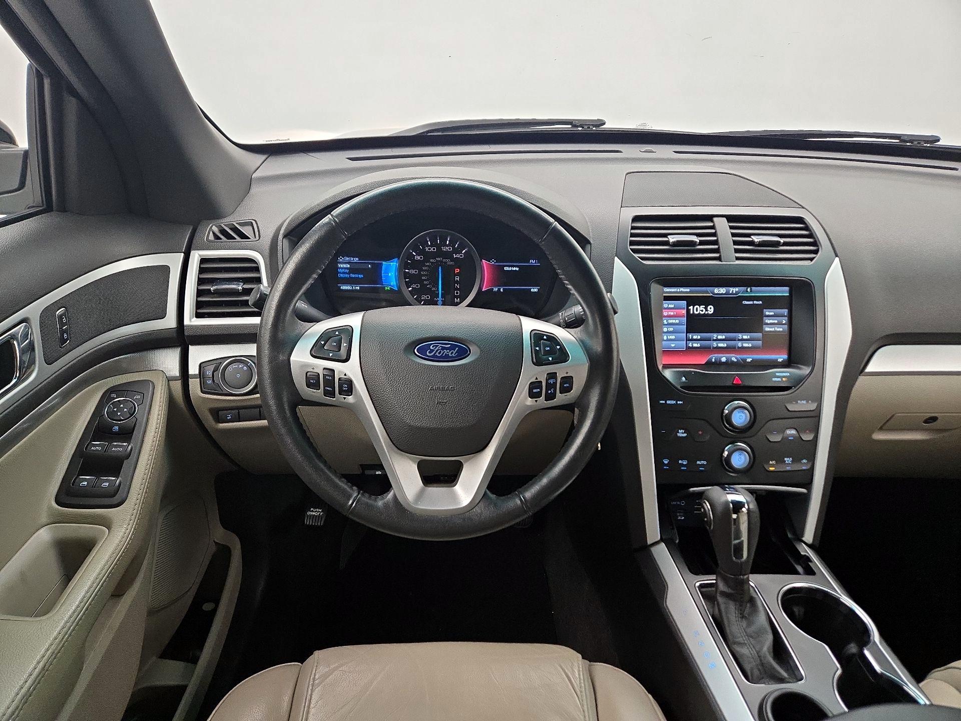 Thumbnail: 2015 Ford Explorer - 10