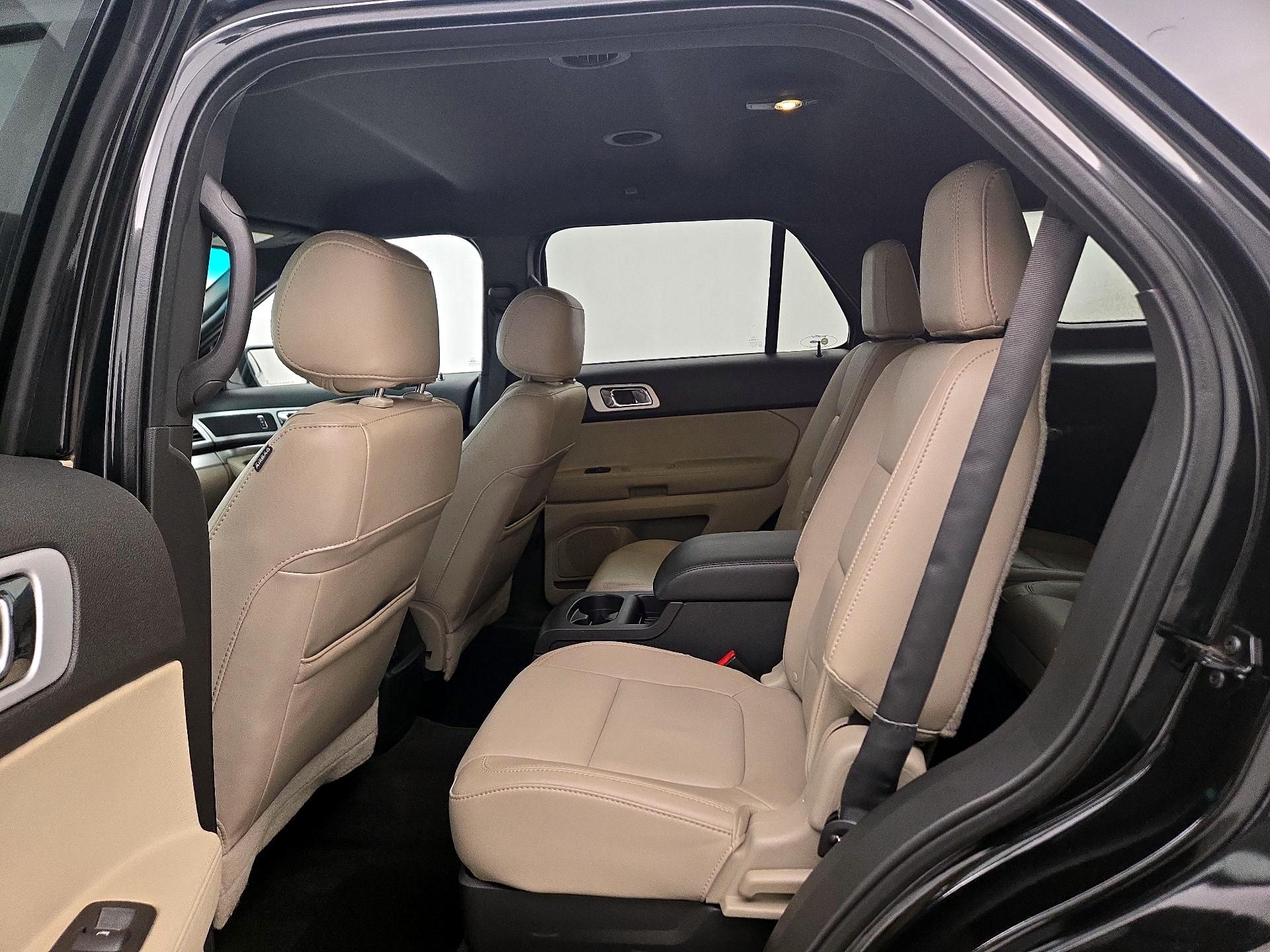 Thumbnail: 2015 Ford Explorer - 19