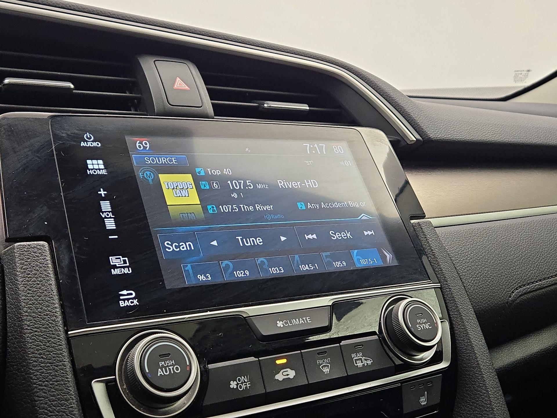 Thumbnail: 2016 Honda Civic - 15