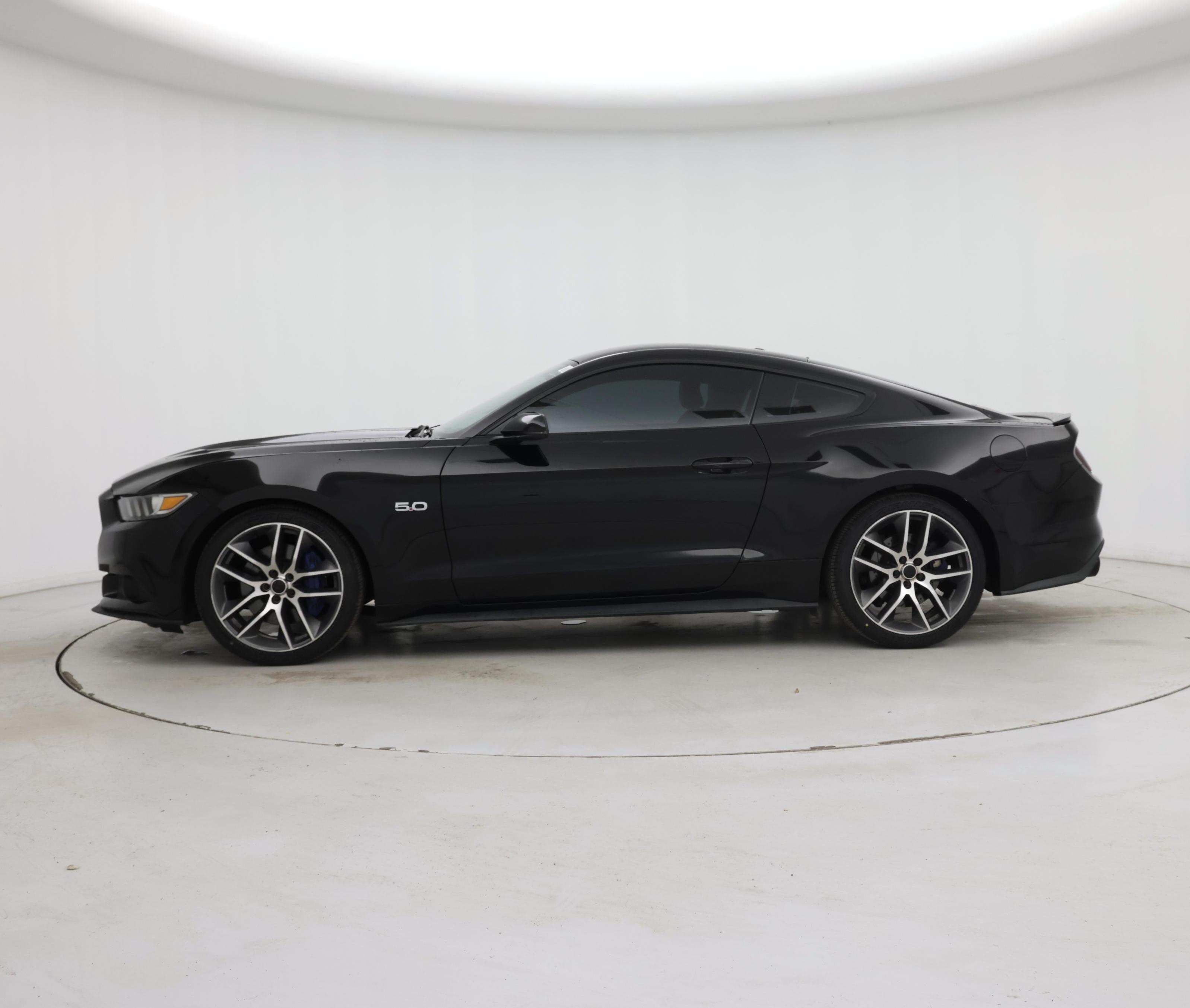 Thumbnail: 2015 Ford Mustang - 3