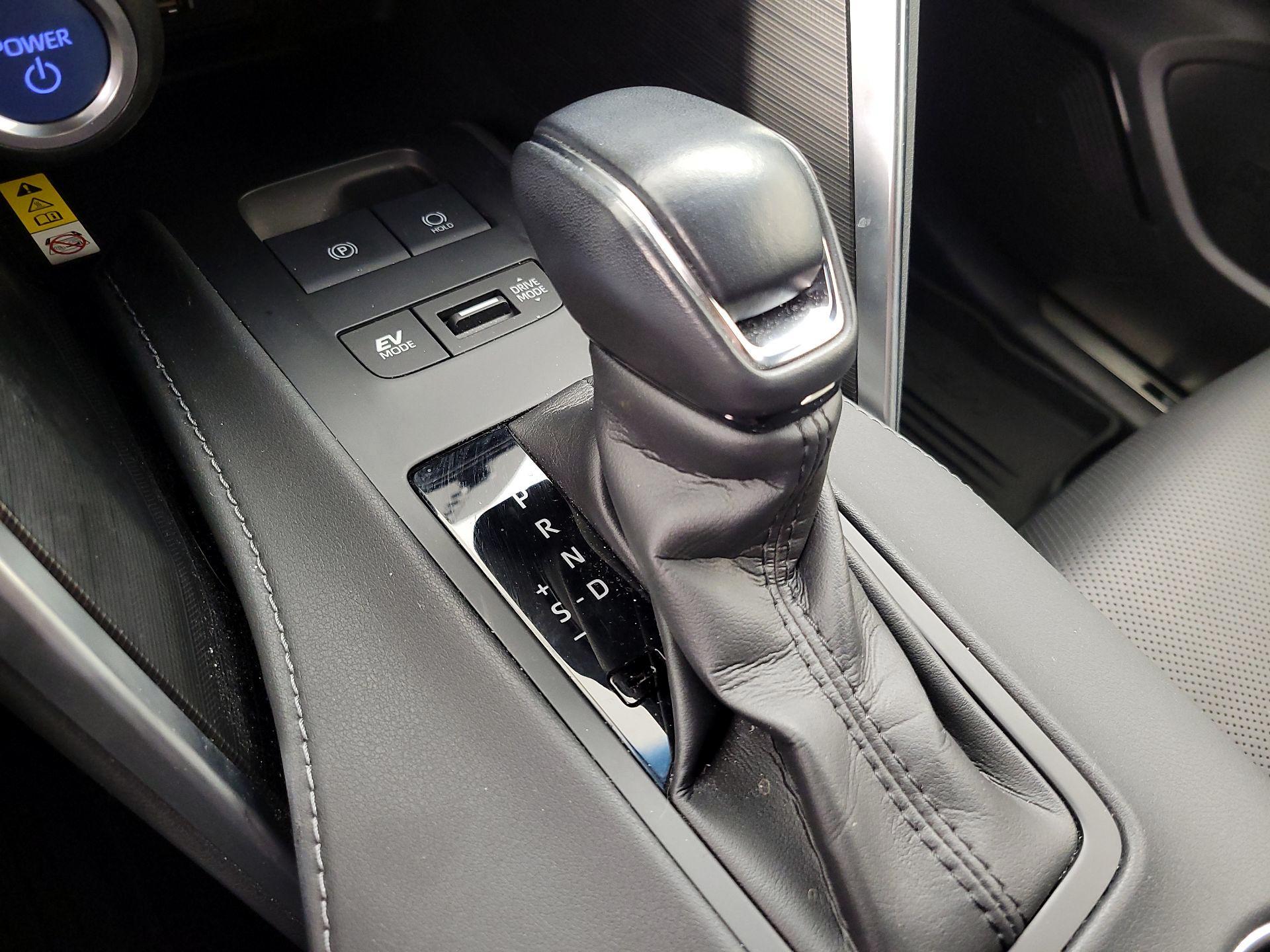 Thumbnail: 2021 Toyota Venza - 17