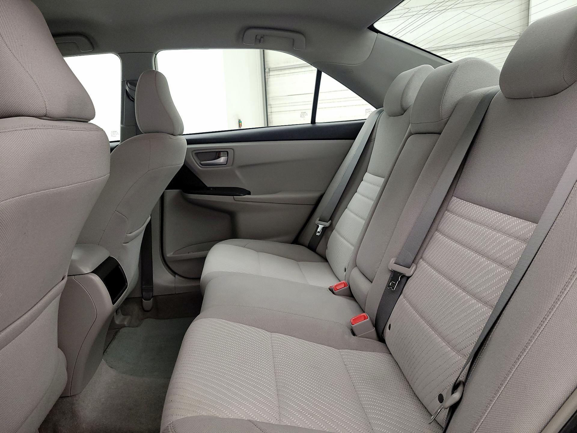 Thumbnail: 2017 Toyota Camry - 19