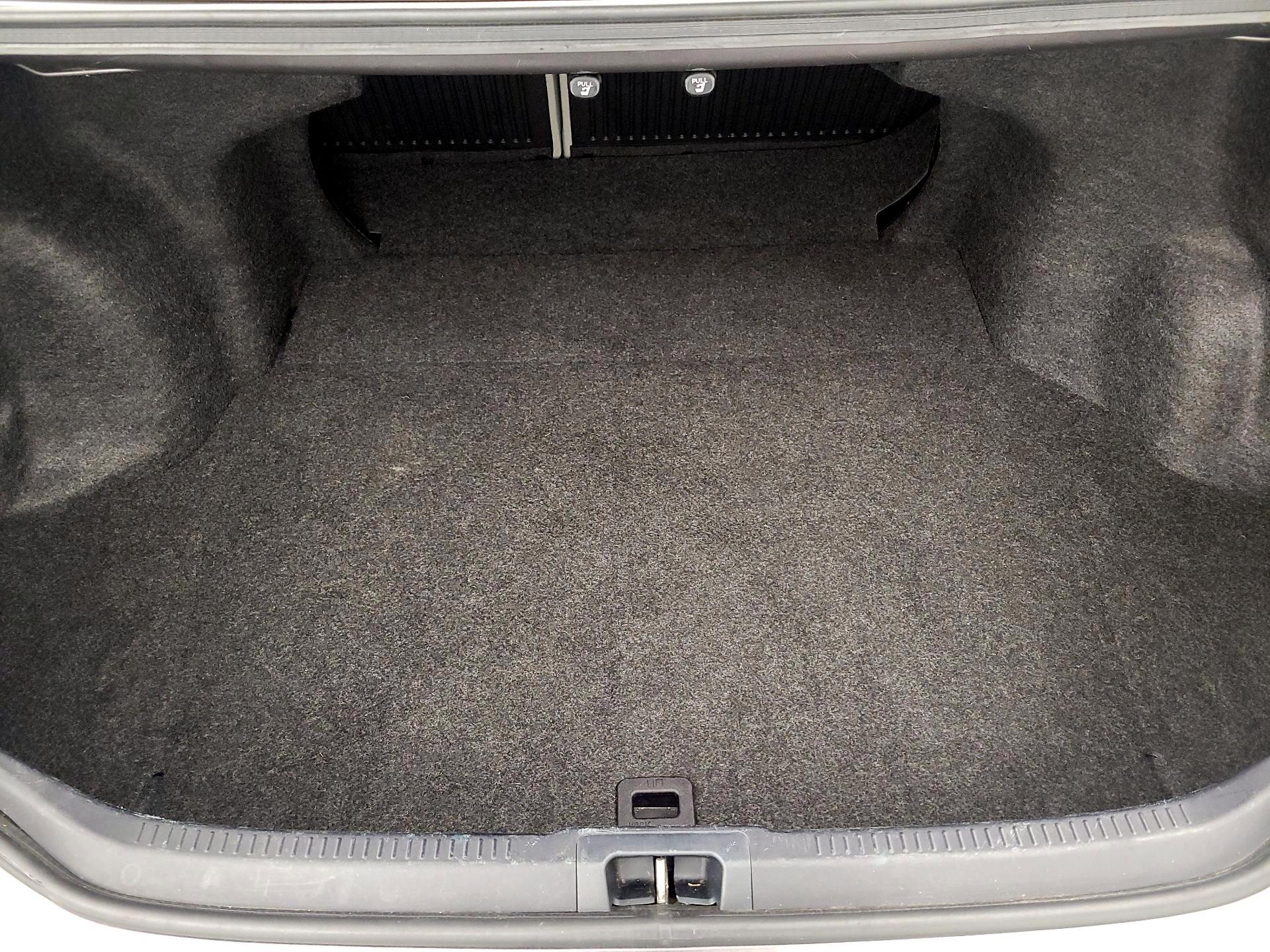 Thumbnail: 2017 Toyota Camry - 20