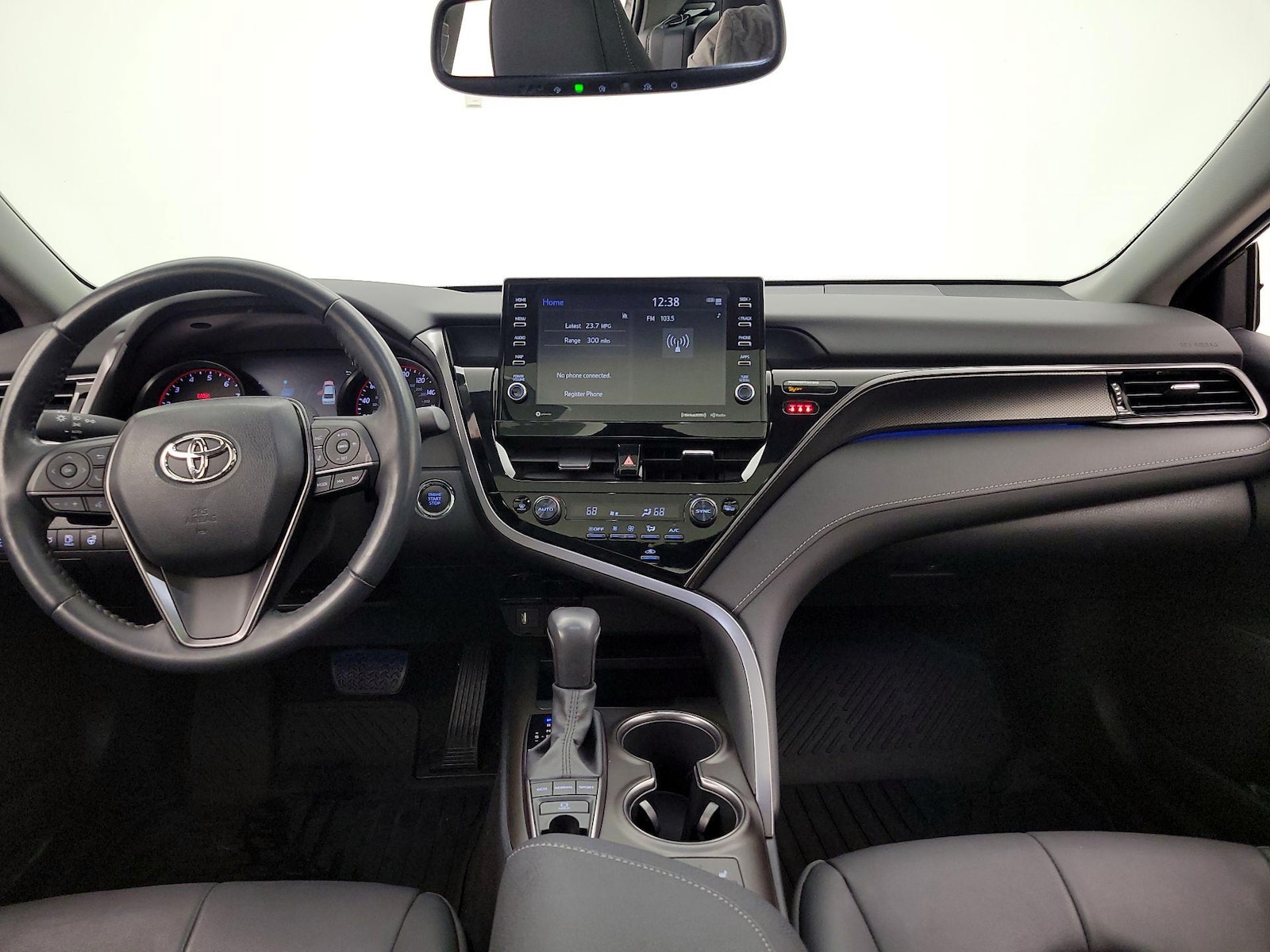 2021 Toyota Camry XSE - Photo 10