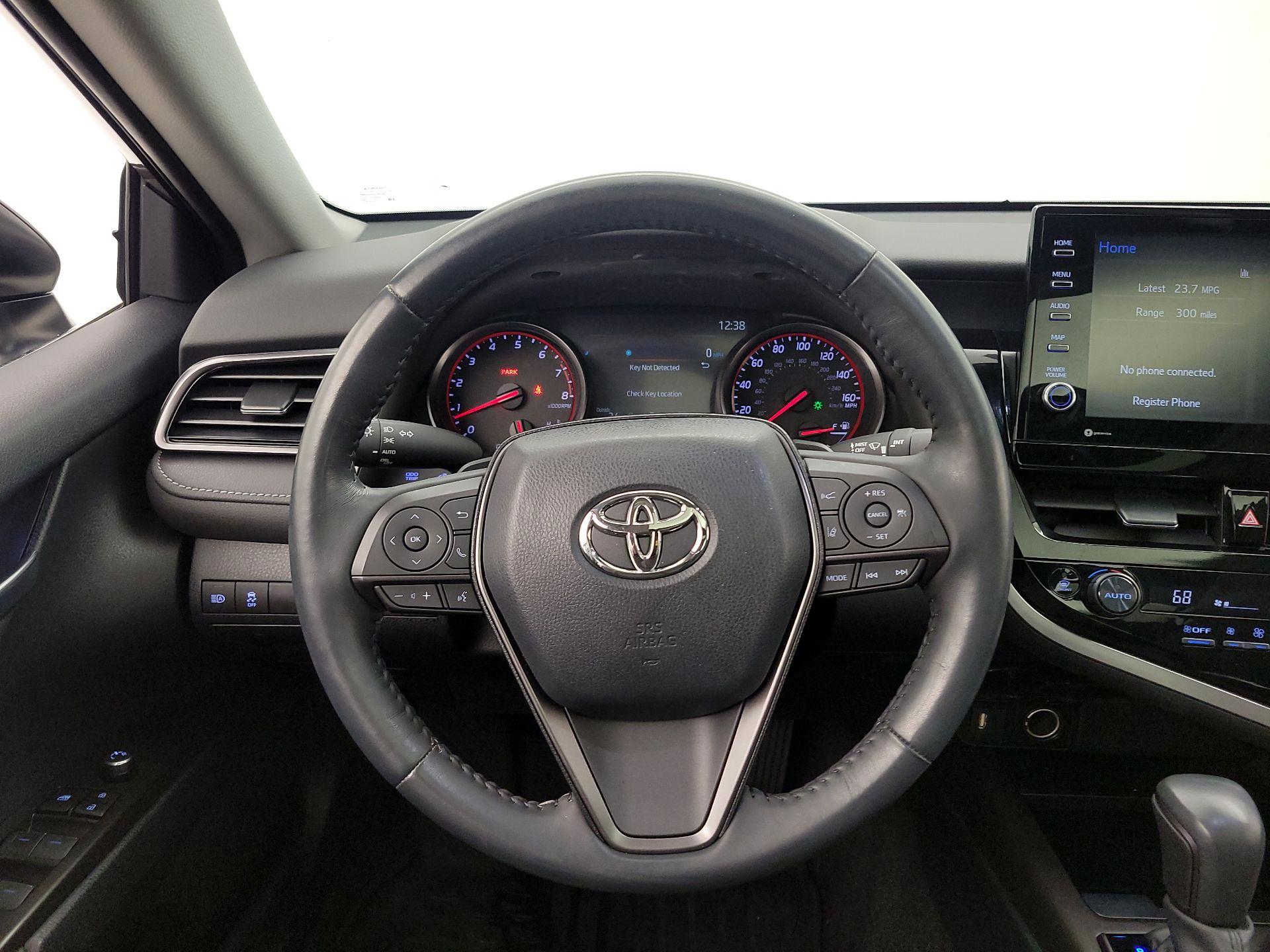 Thumbnail: 2021 Toyota Camry - 10