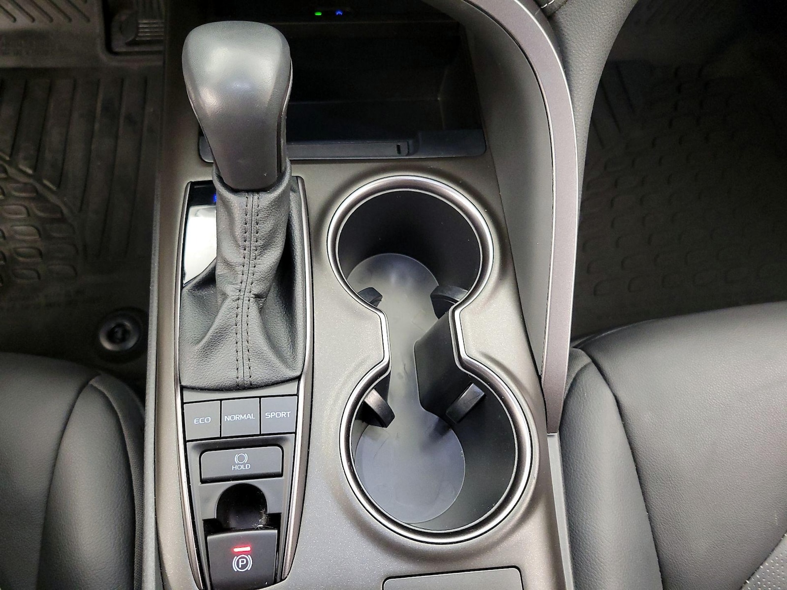 2021 Toyota Camry XSE - Photo 18