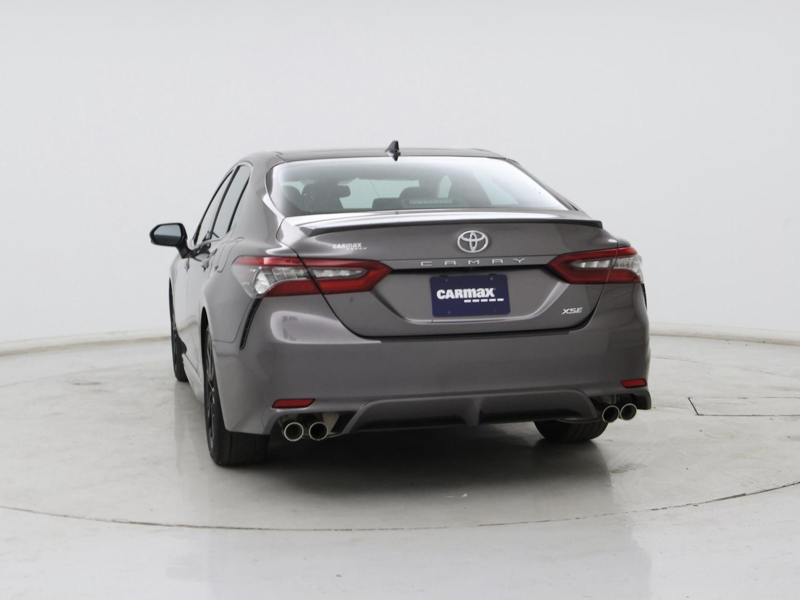 2021 Toyota Camry XSE - Photo 7