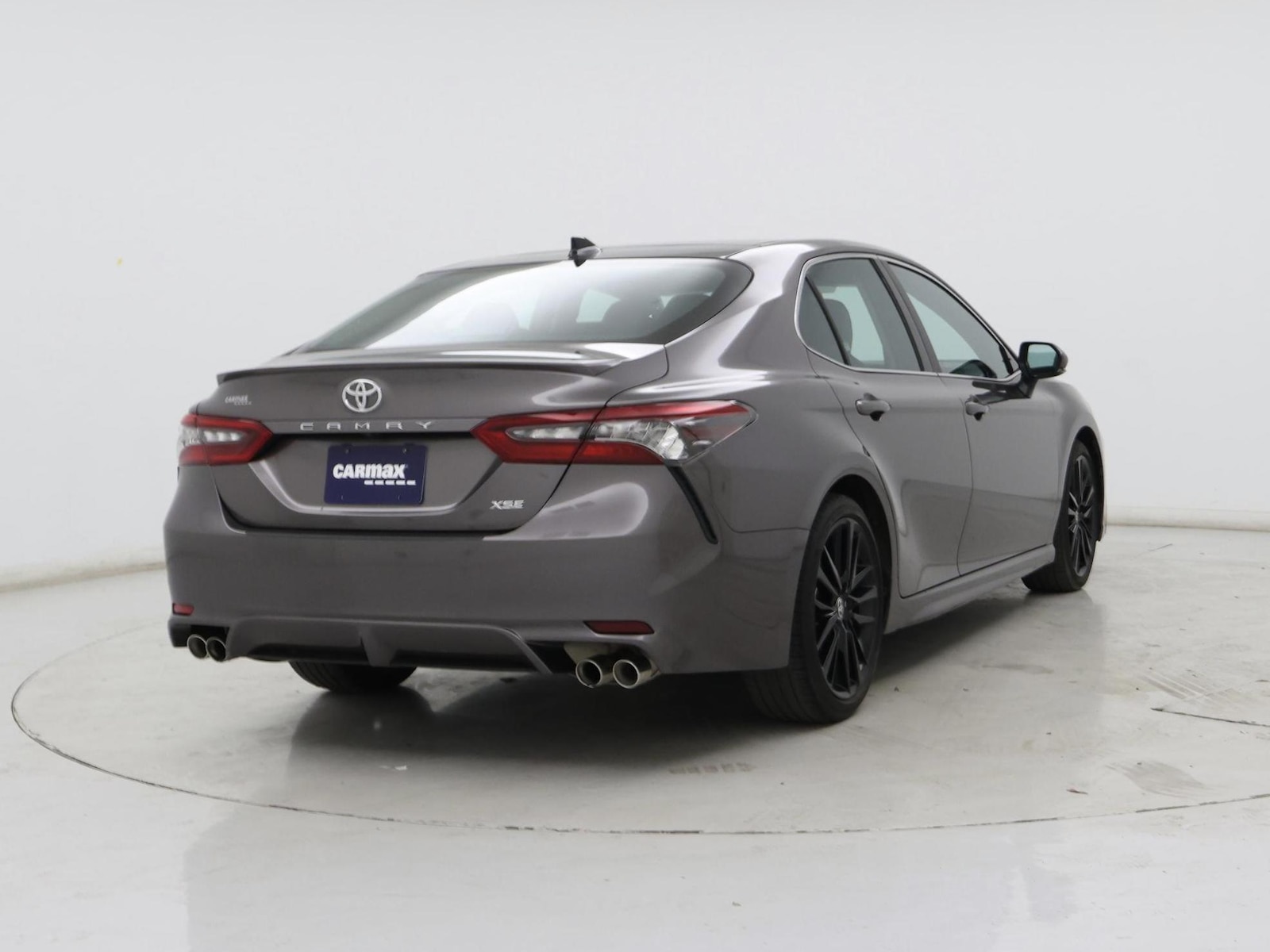 2021 Toyota Camry XSE - Photo 9