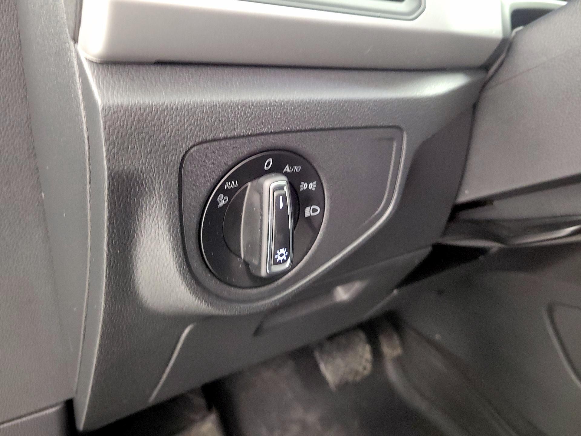 Thumbnail: 2022 Volkswagen Atlas - 13