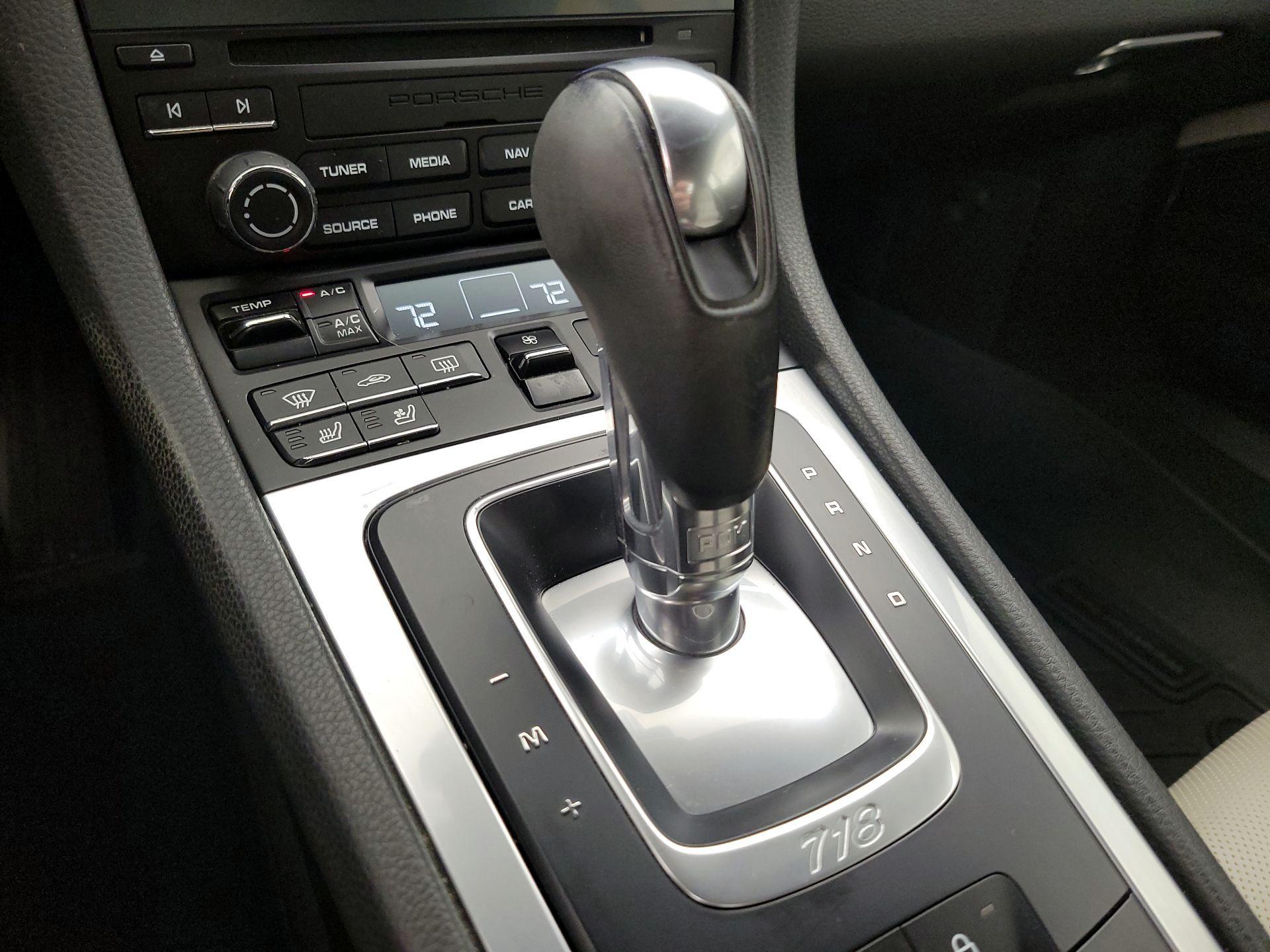 Thumbnail: 2019 Porsche 718 Cayman - 17