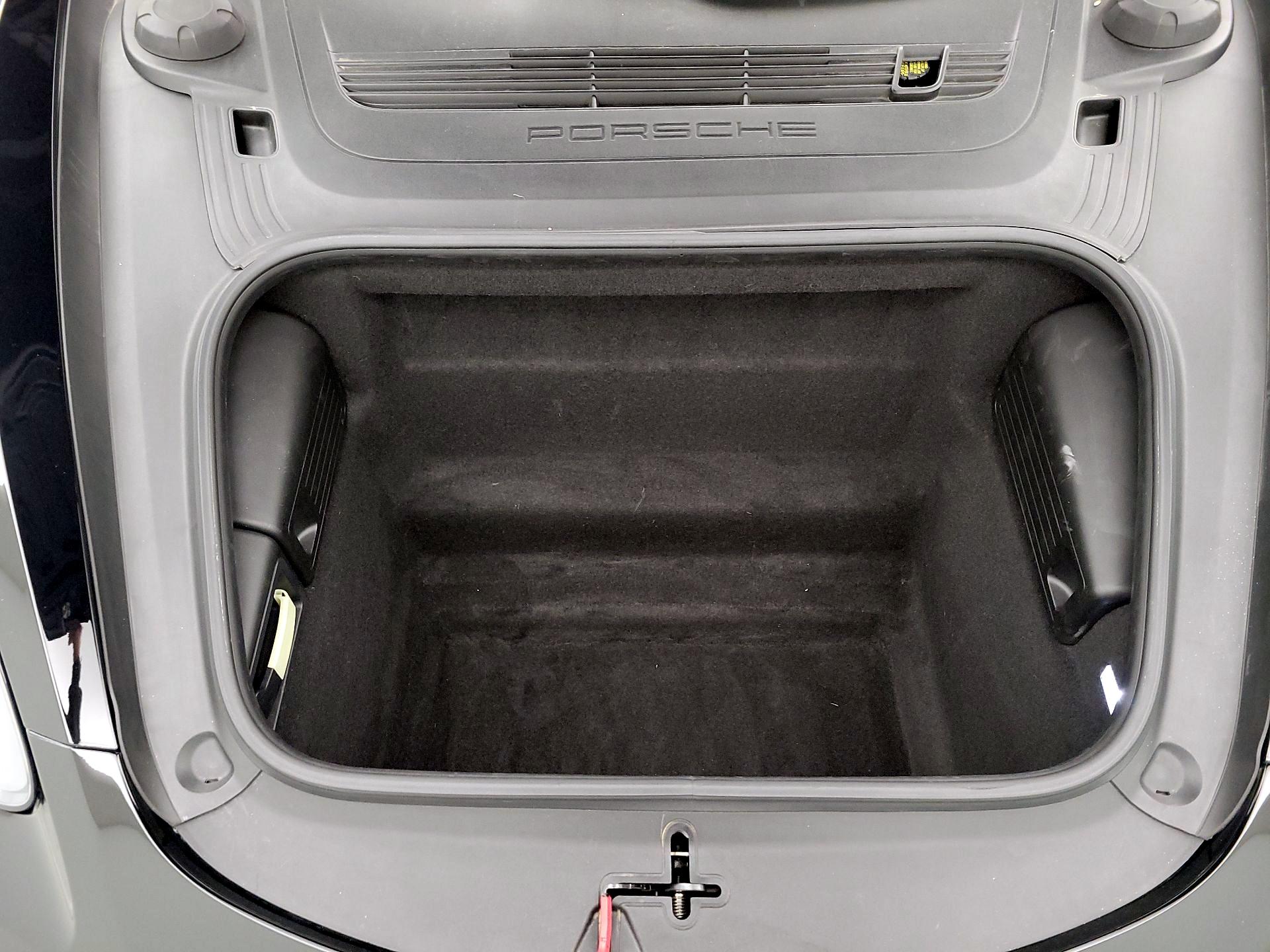 Thumbnail: 2019 Porsche 718 Cayman - 19