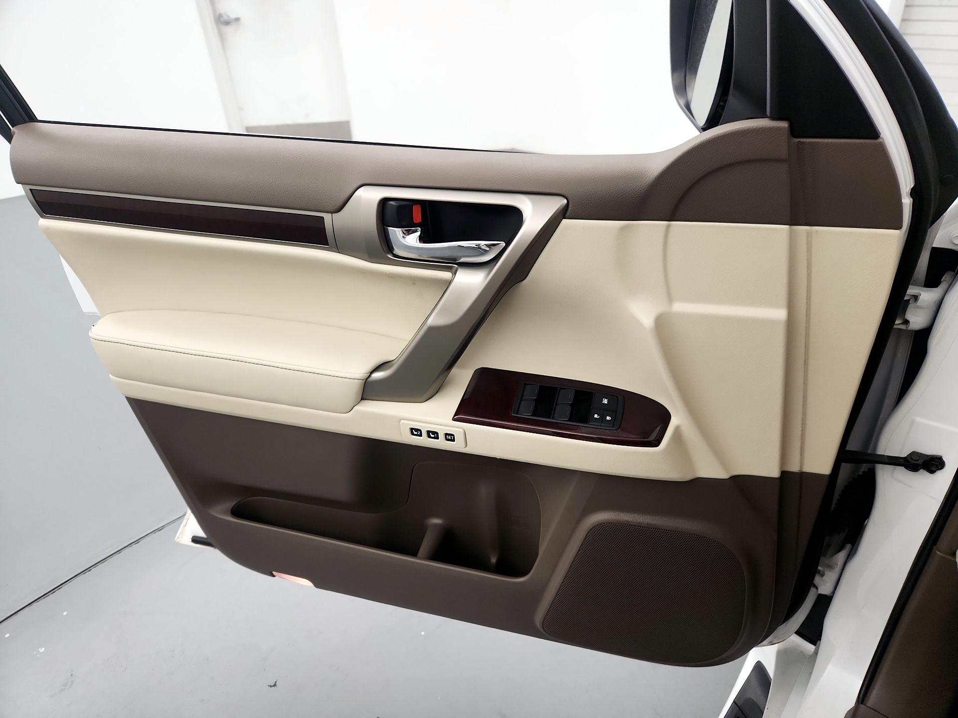 Thumbnail: 2018 Lexus GX - 12
