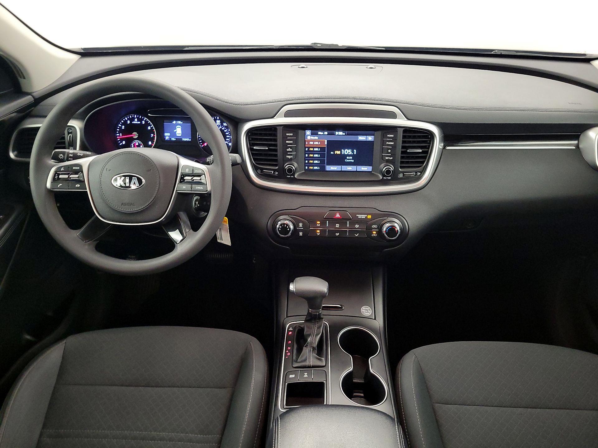 Thumbnail: 2019 Kia Sorento - 9