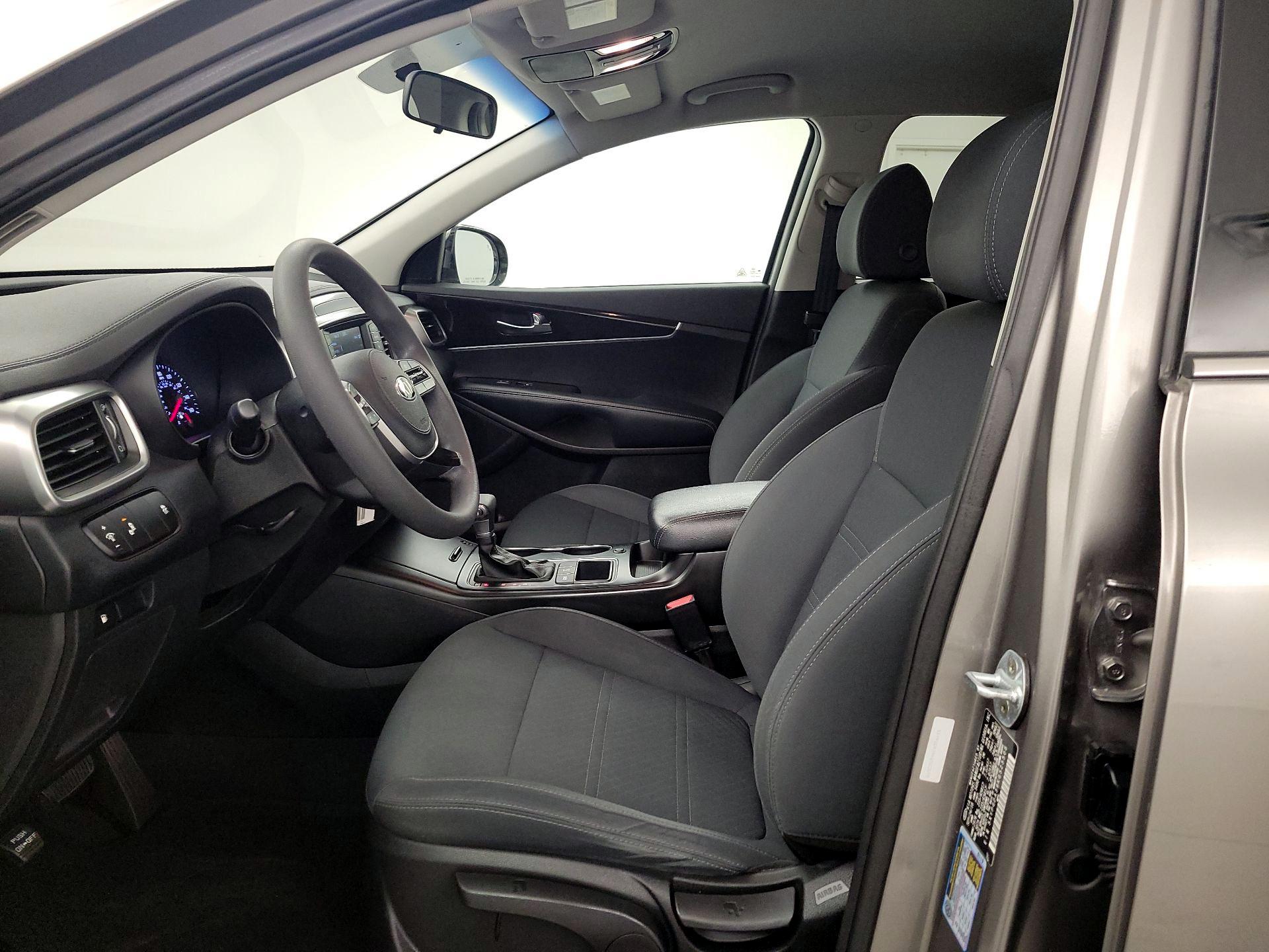 Thumbnail: 2019 Kia Sorento - 11