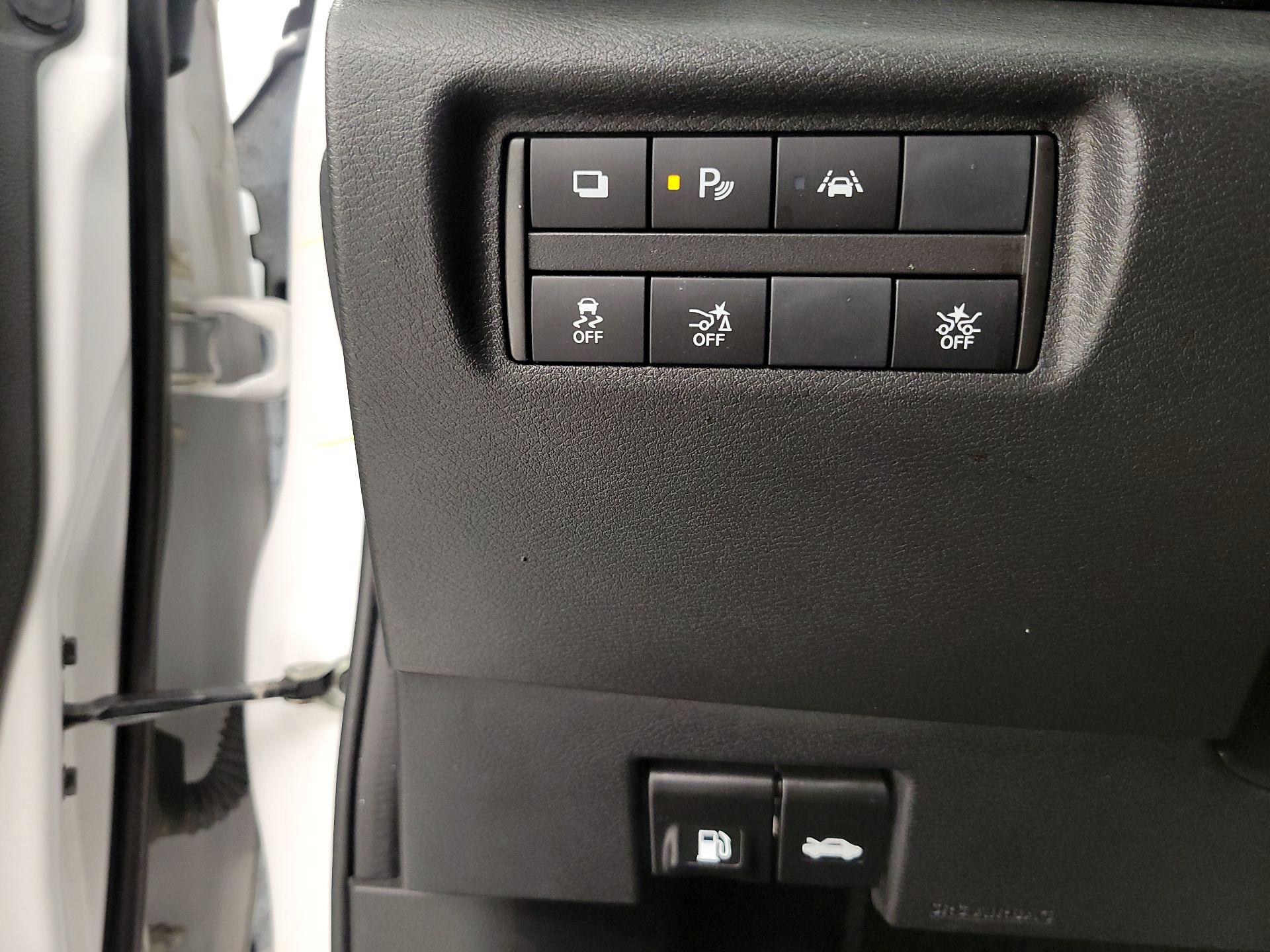 Thumbnail: 2020 Nissan Versa - 13