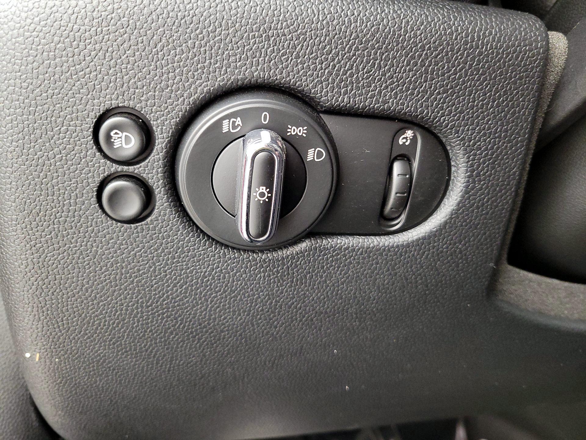 Thumbnail: 2023 MINI Cooper Hardtop - 13