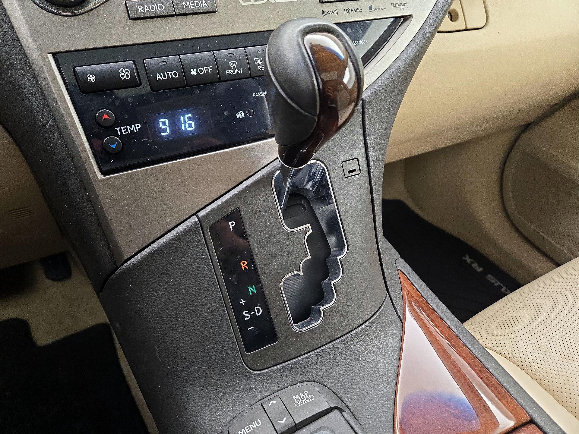 Thumbnail: 2015 Lexus RX - 18