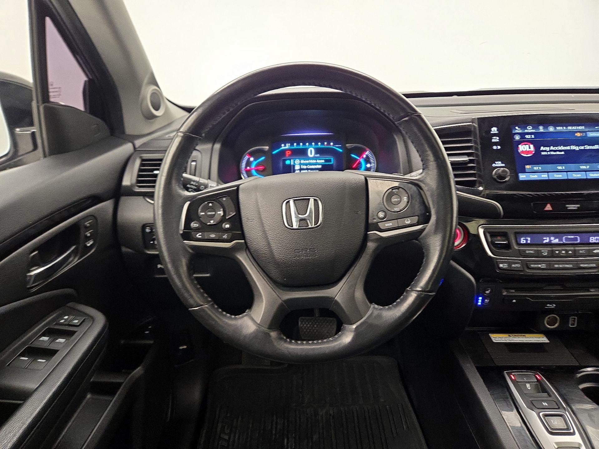 Thumbnail: 2019 Honda Pilot - 10