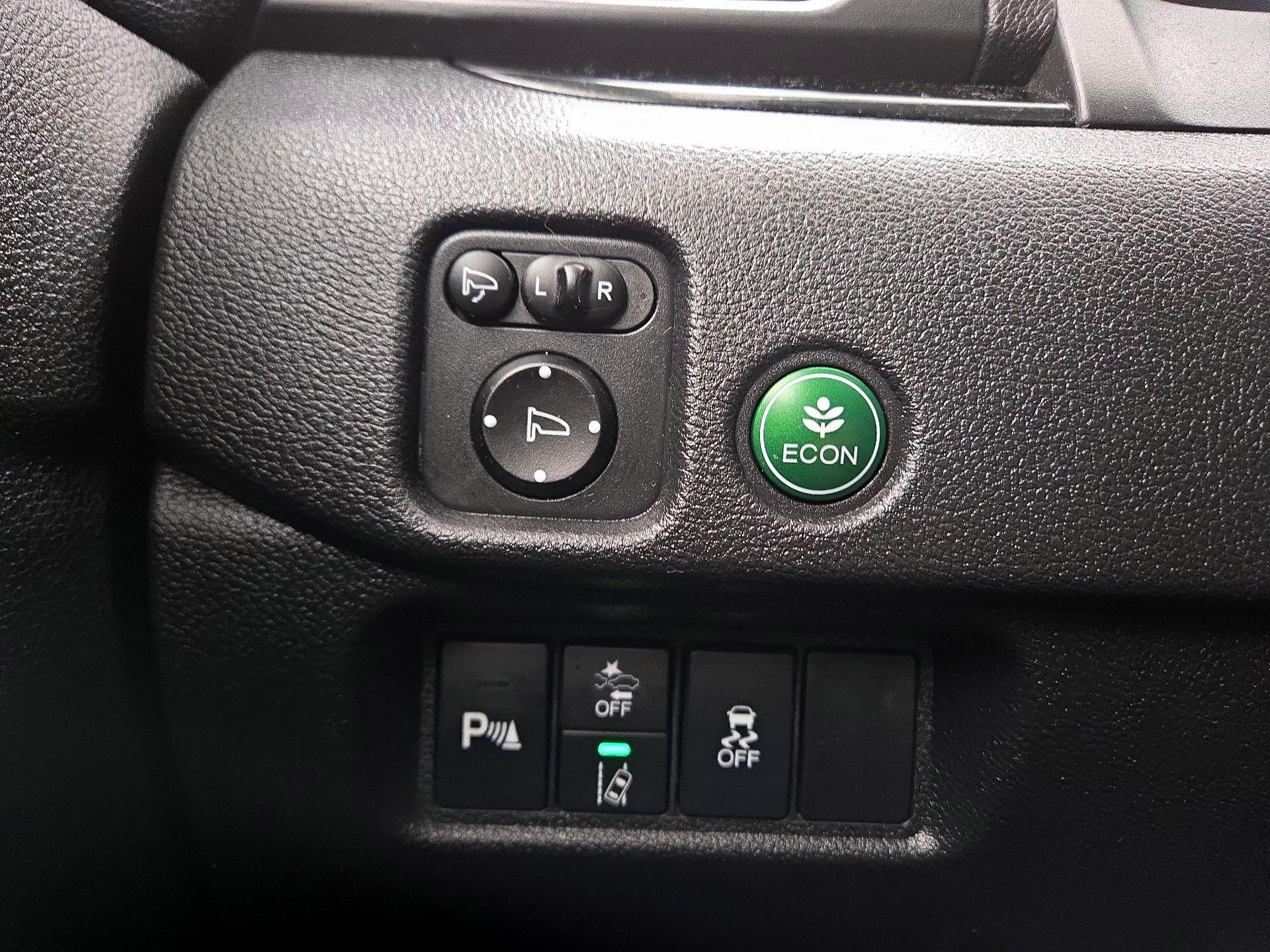 Thumbnail: 2019 Honda Pilot - 13