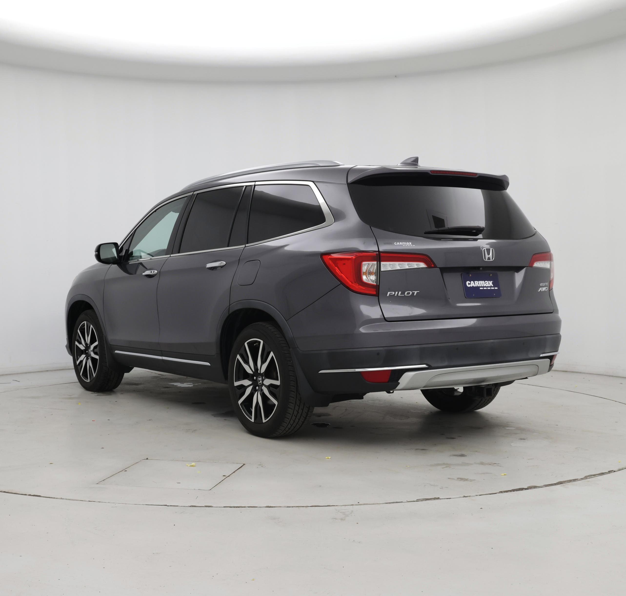 Thumbnail: 2019 Honda Pilot - 2