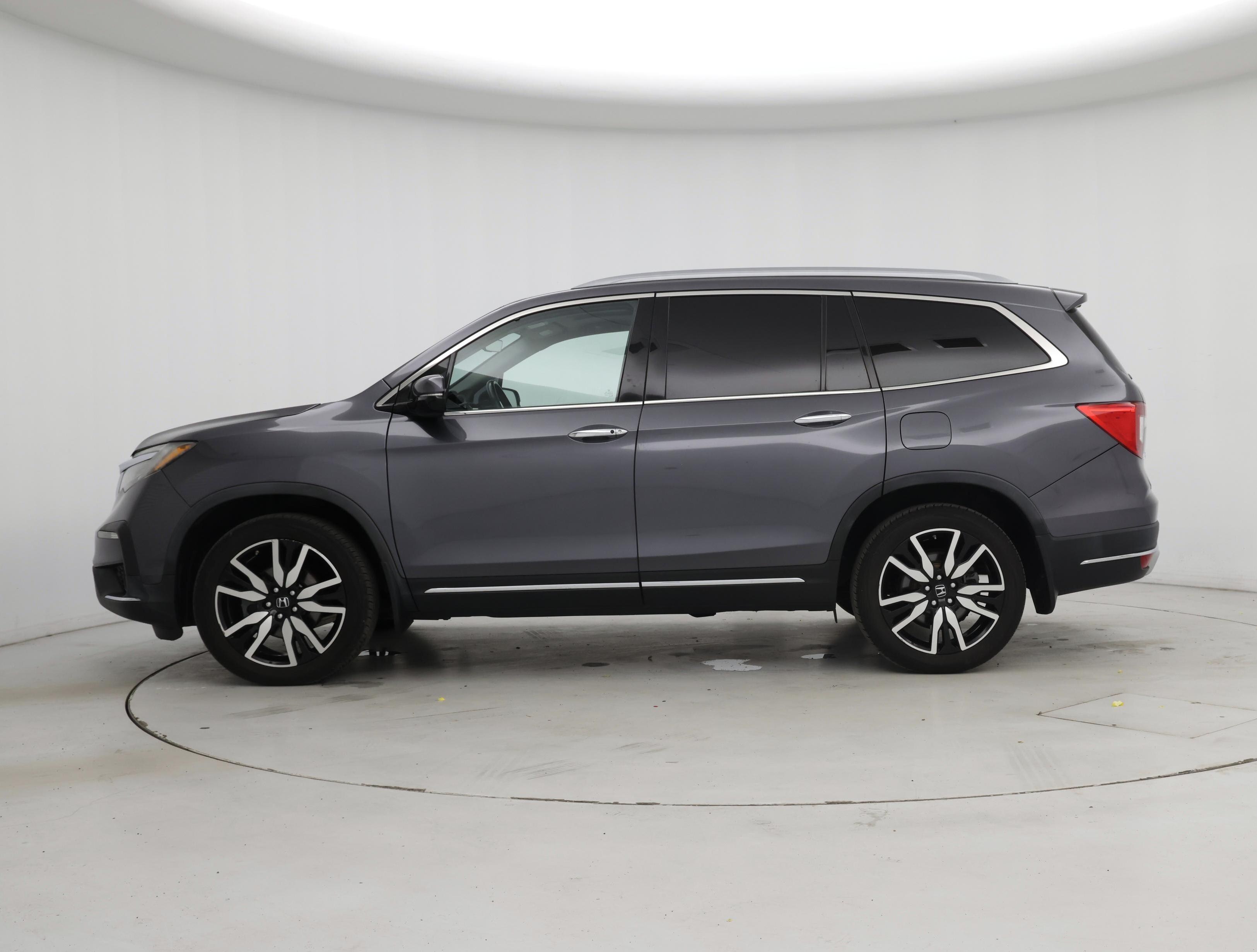 Thumbnail: 2019 Honda Pilot - 3