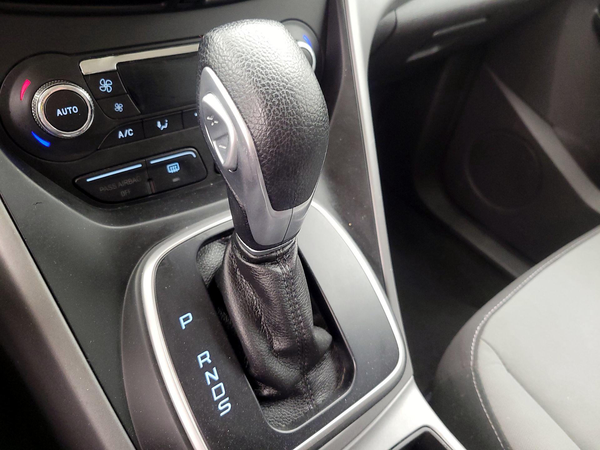 Thumbnail: 2014 Ford Escape - 17