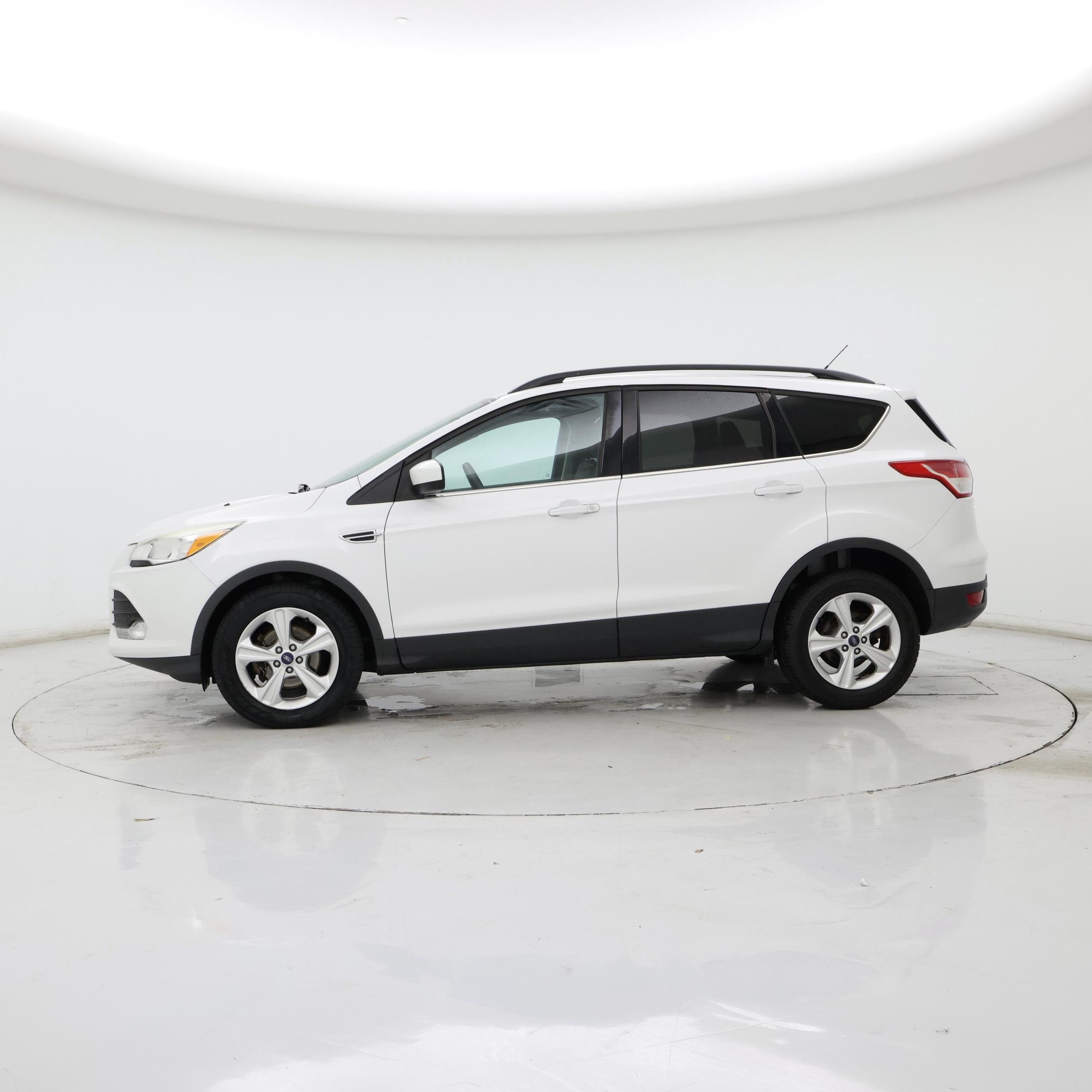 Thumbnail: 2014 Ford Escape - 3